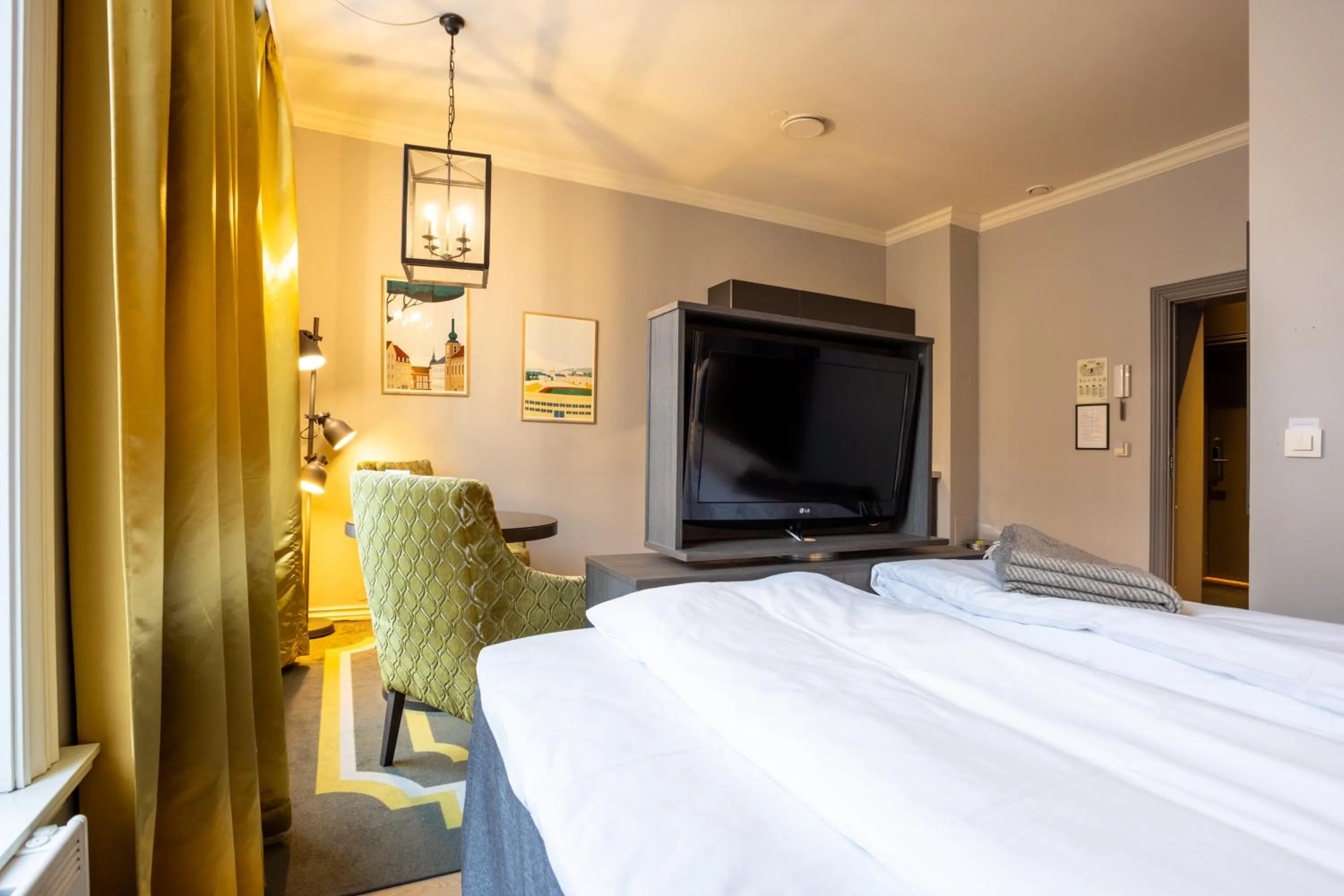 Seating area, Bed in Frogner House - Skovveien