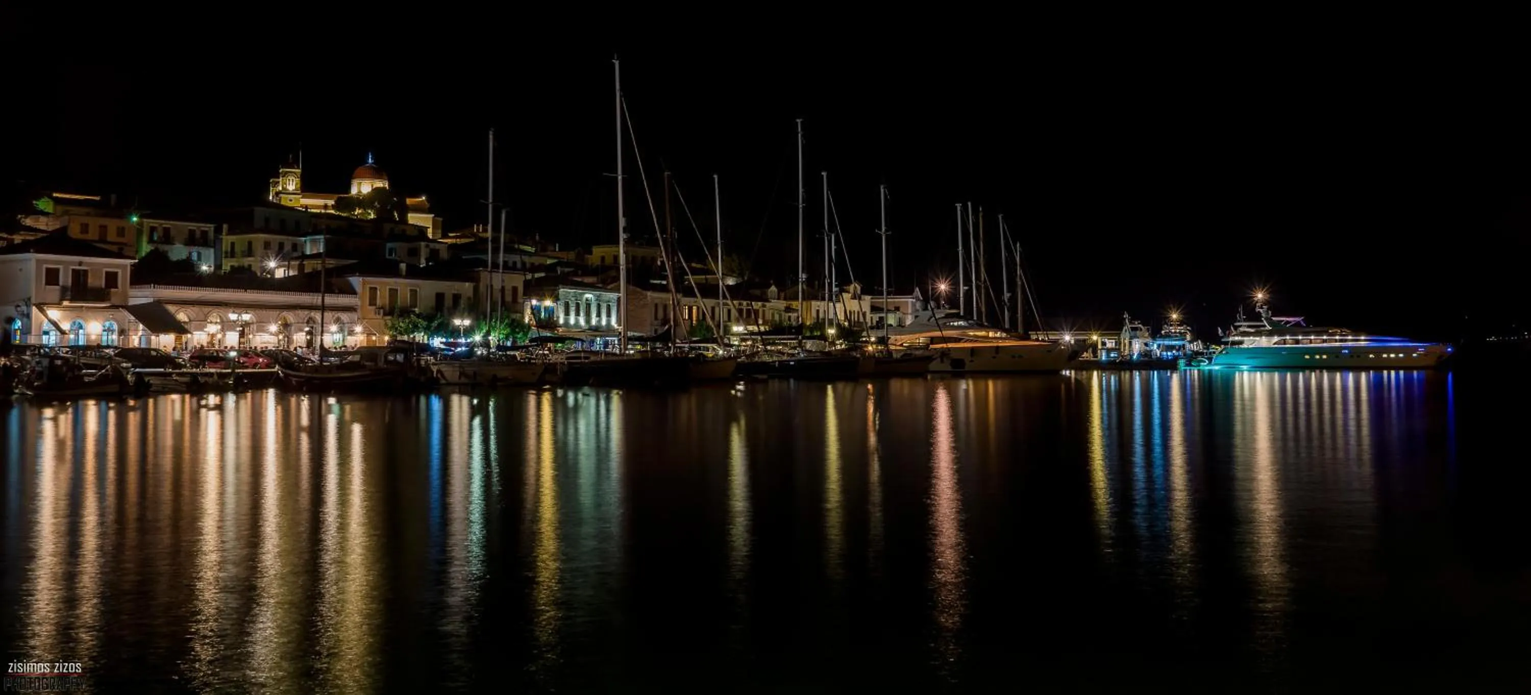 Shopping Area in ''EPAVLIS boutique GALAXIDI''