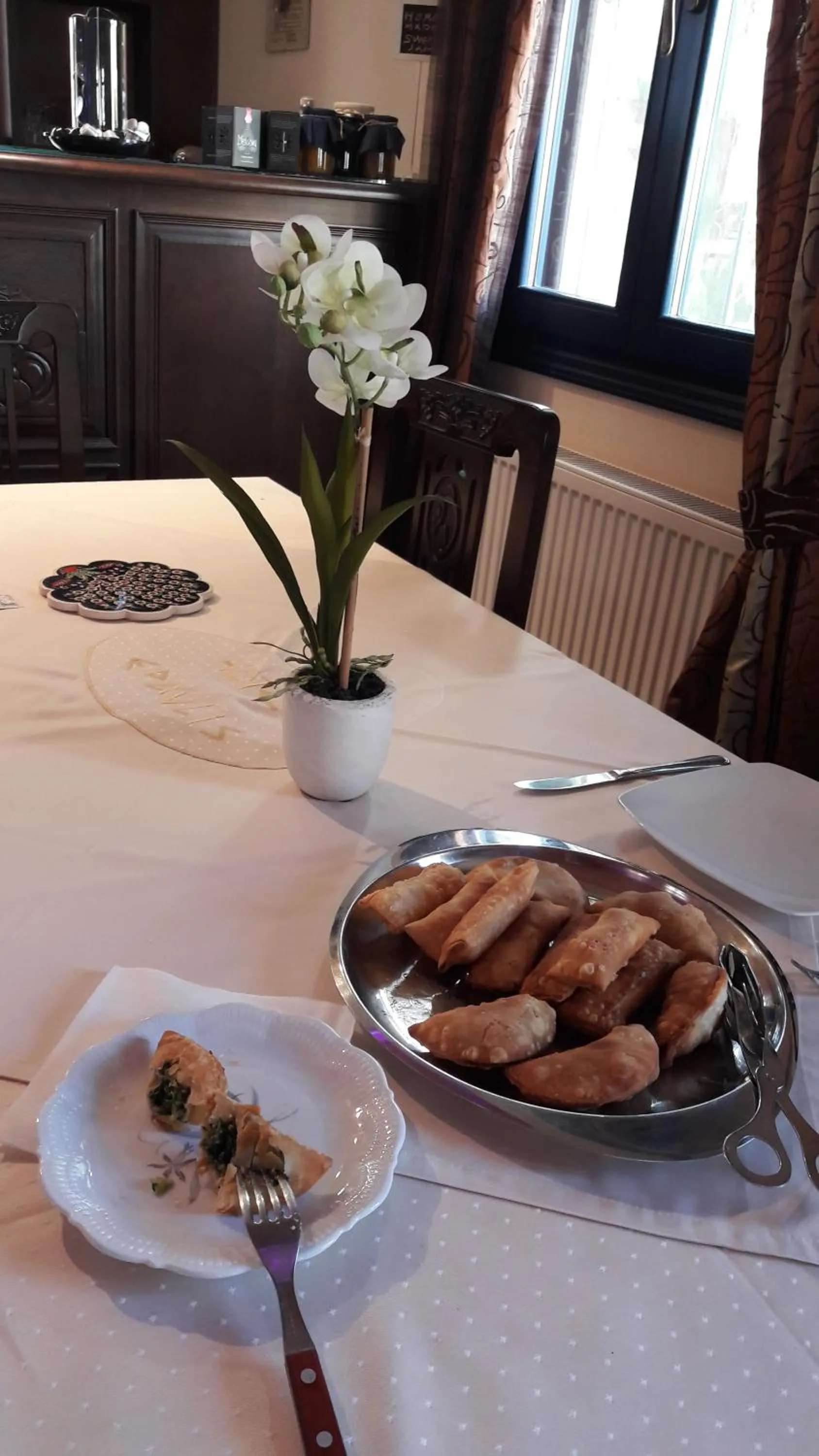 ''EPAVLIS boutique GALAXIDI''