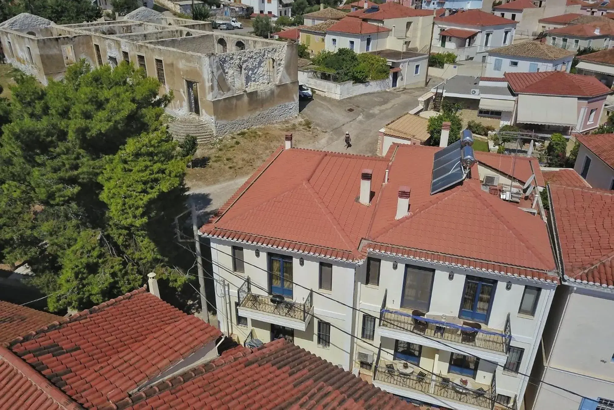 Bird's eye view in ''EPAVLIS boutique GALAXIDI'' Bird's eye view in ''EPAVLIS boutique GALAXIDI''