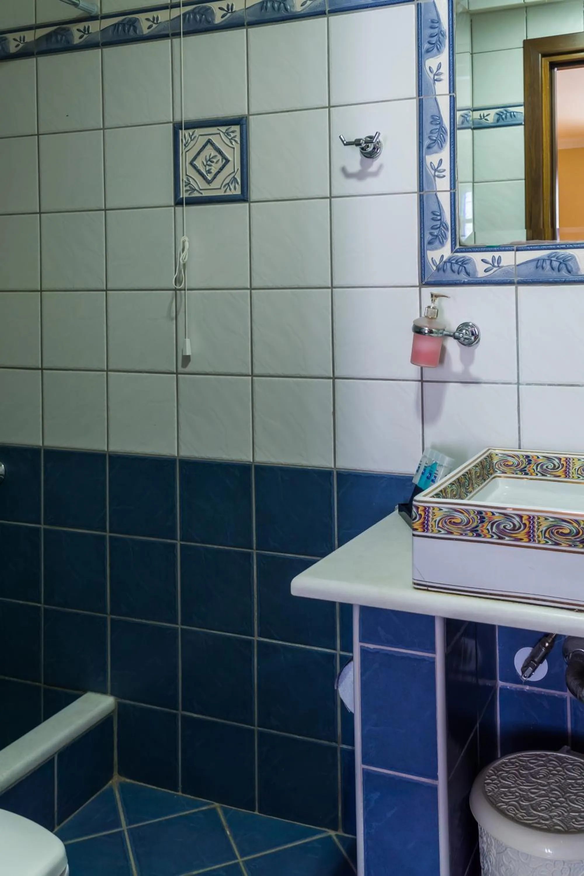 ''EPAVLIS boutique GALAXIDI''