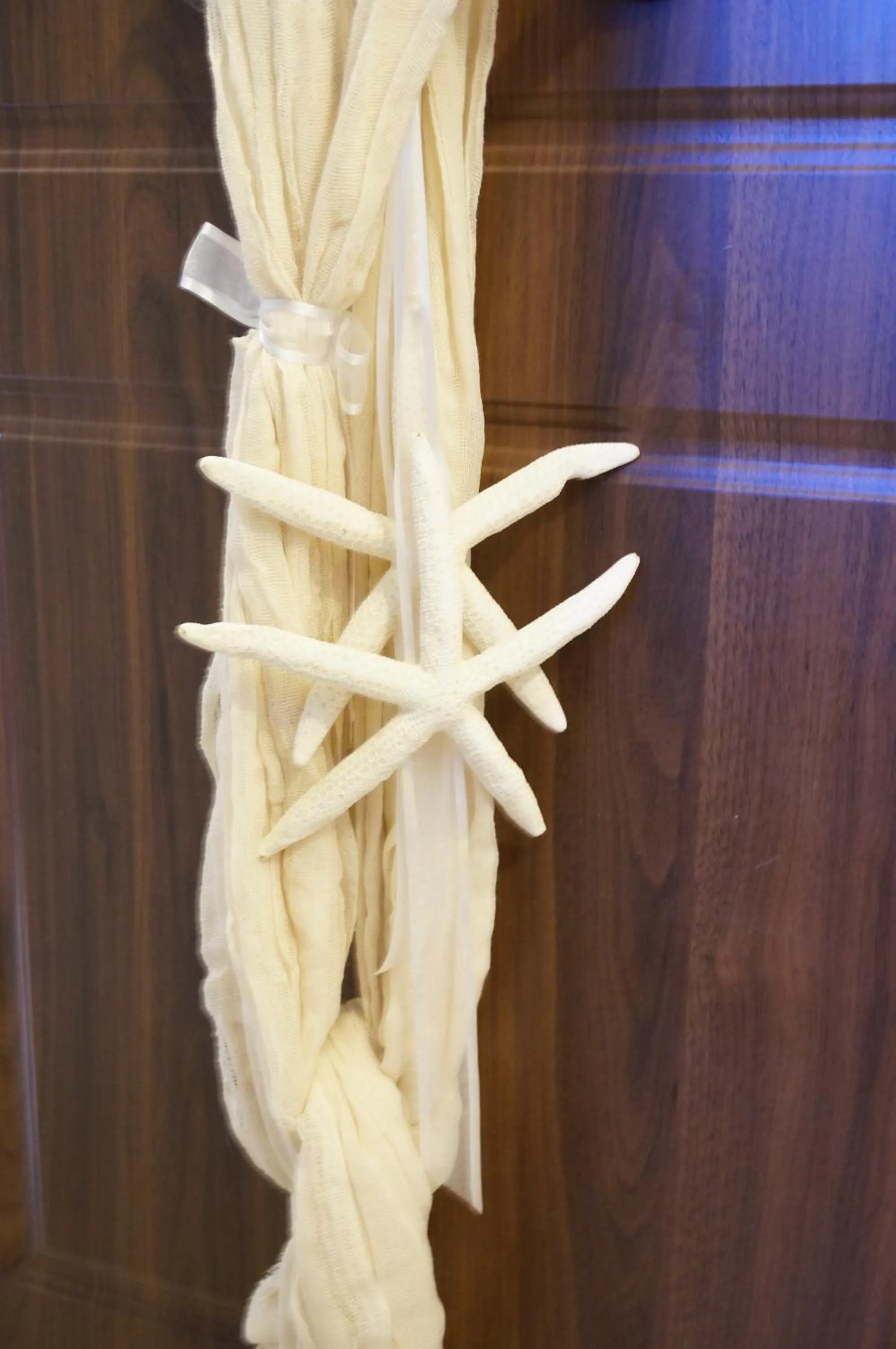 Decorative detail in ''EPAVLIS boutique GALAXIDI''