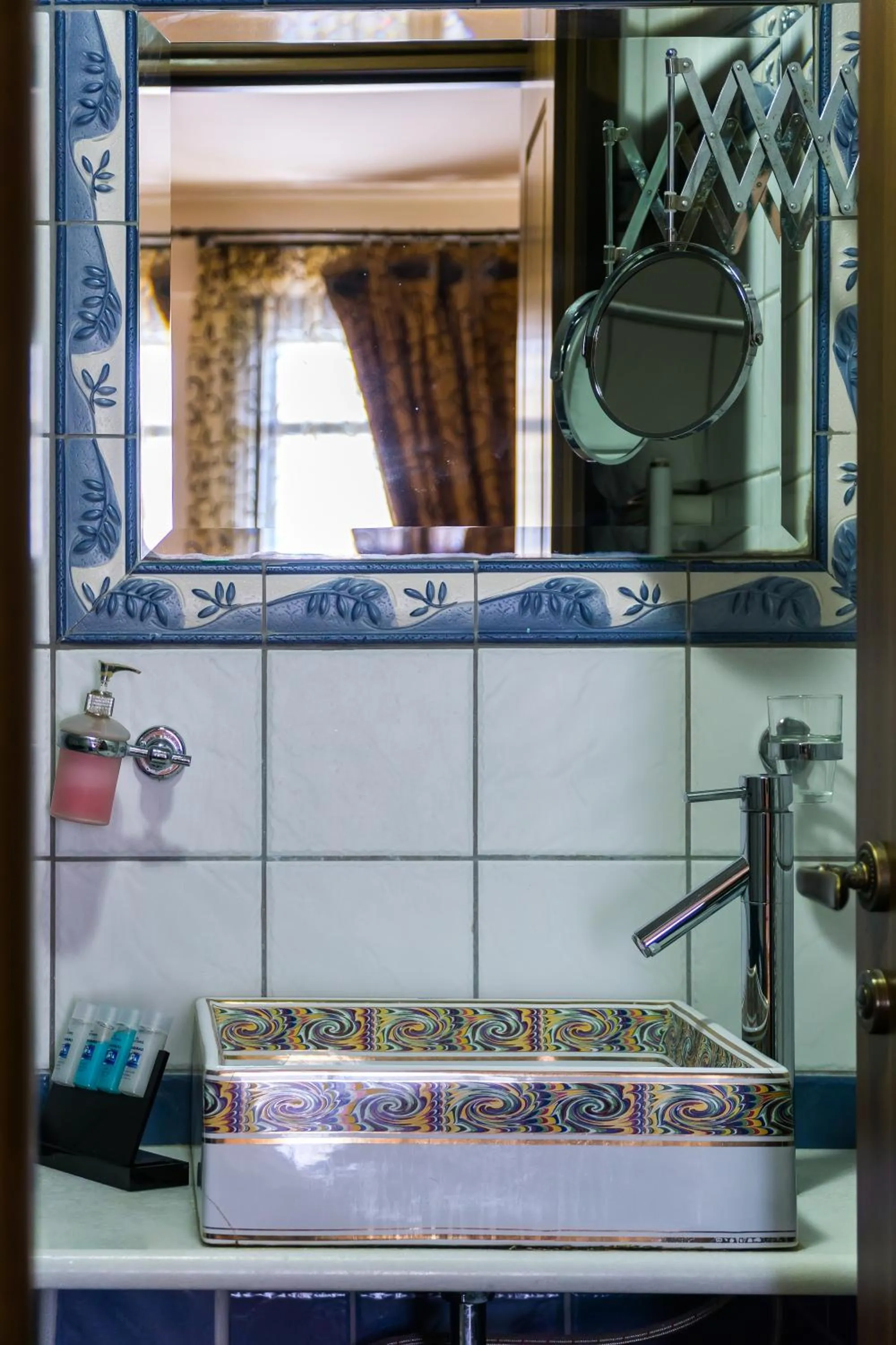 ''EPAVLIS boutique GALAXIDI''