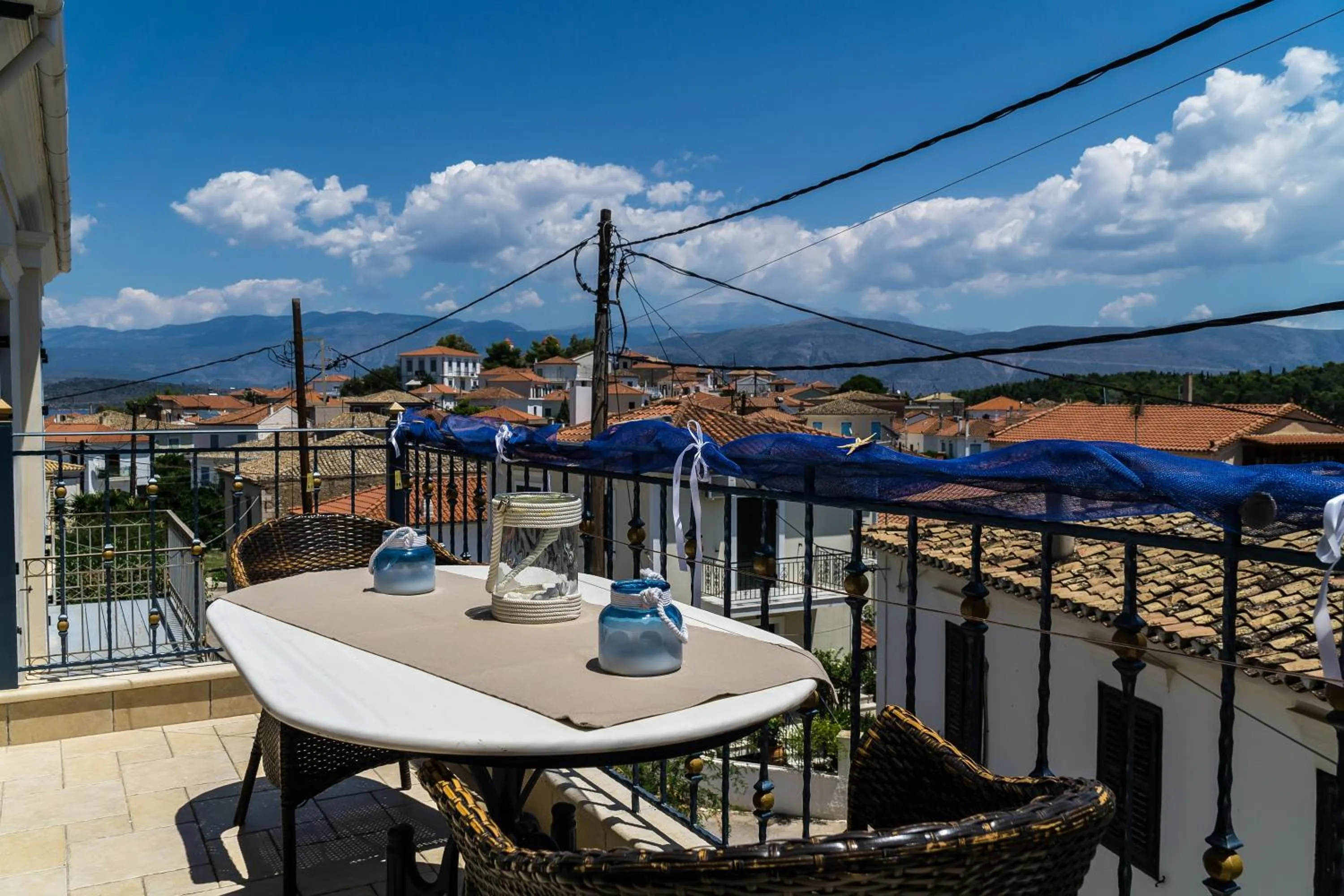 ''EPAVLIS boutique GALAXIDI''