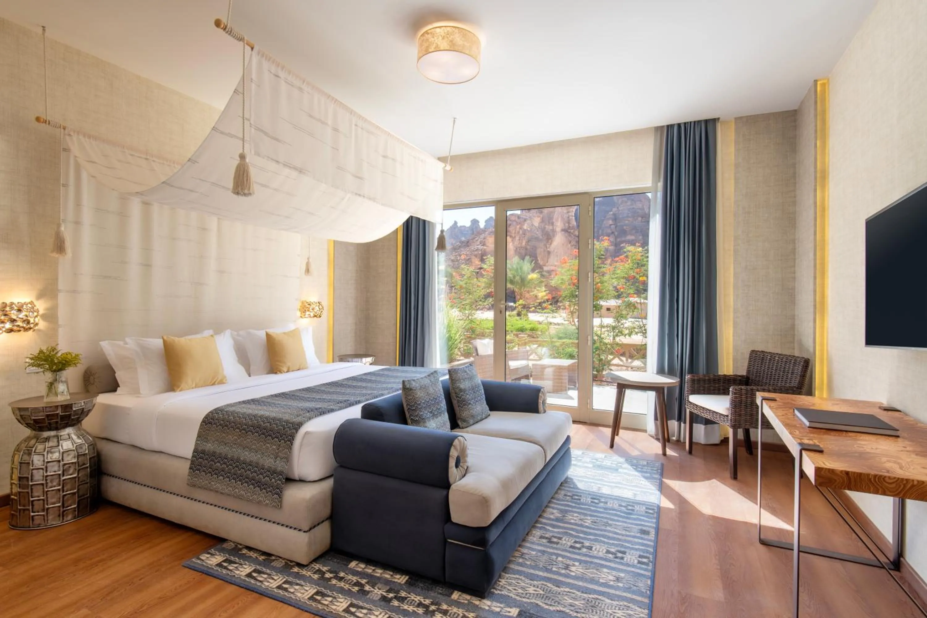 Bed in Shaden Resort