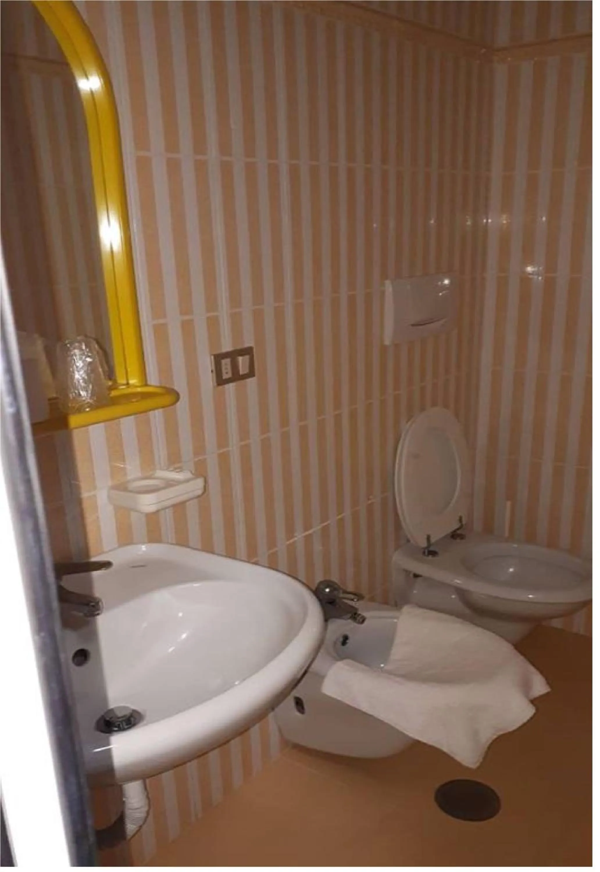 Bathroom in HOTEL MAIDA