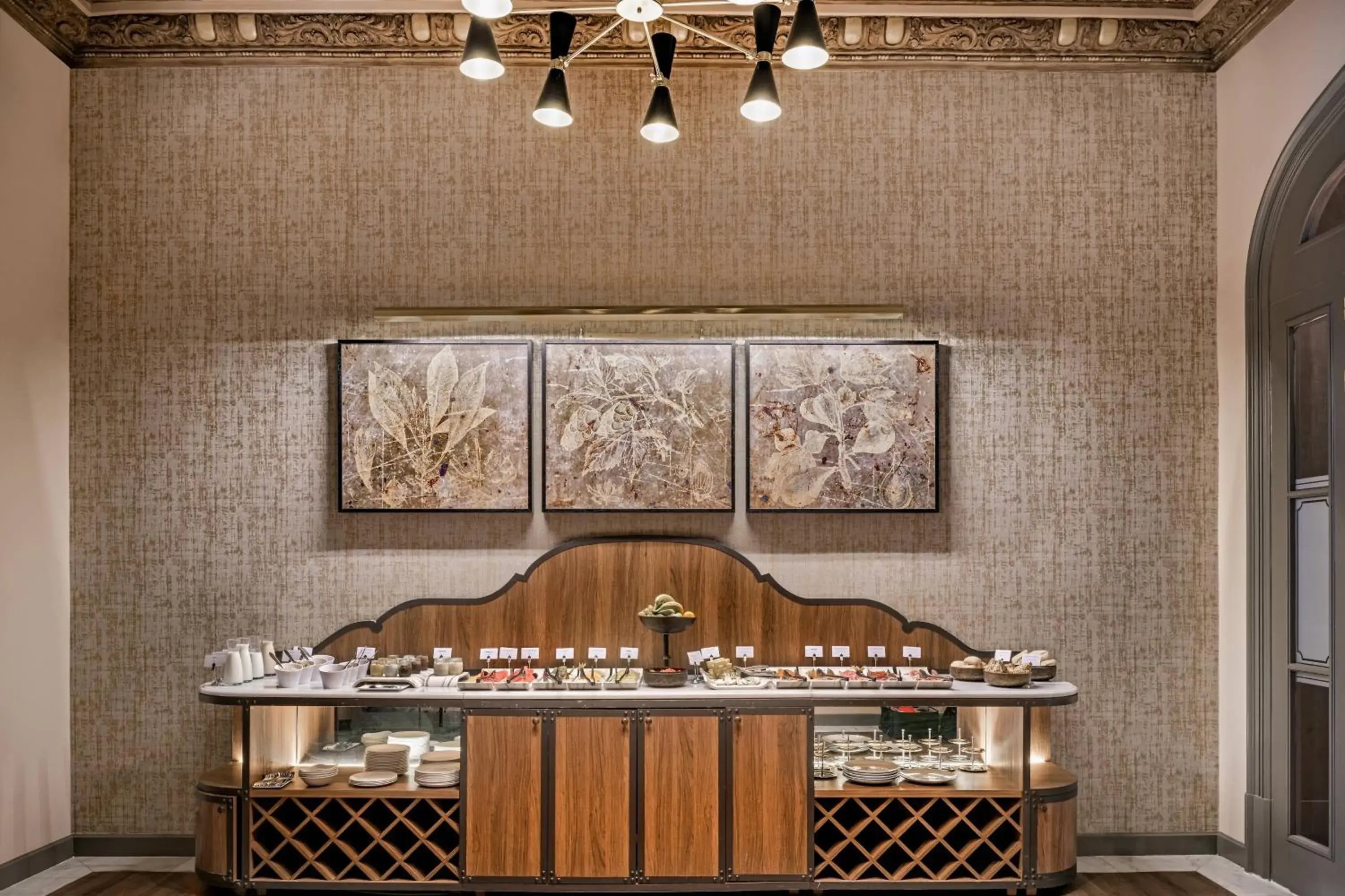 Breakfast in Círculo Gran Vía, Autograph Collection (Adults Only) Breakfast in Círculo Gran Vía, Autograph Collection (Adults Only)