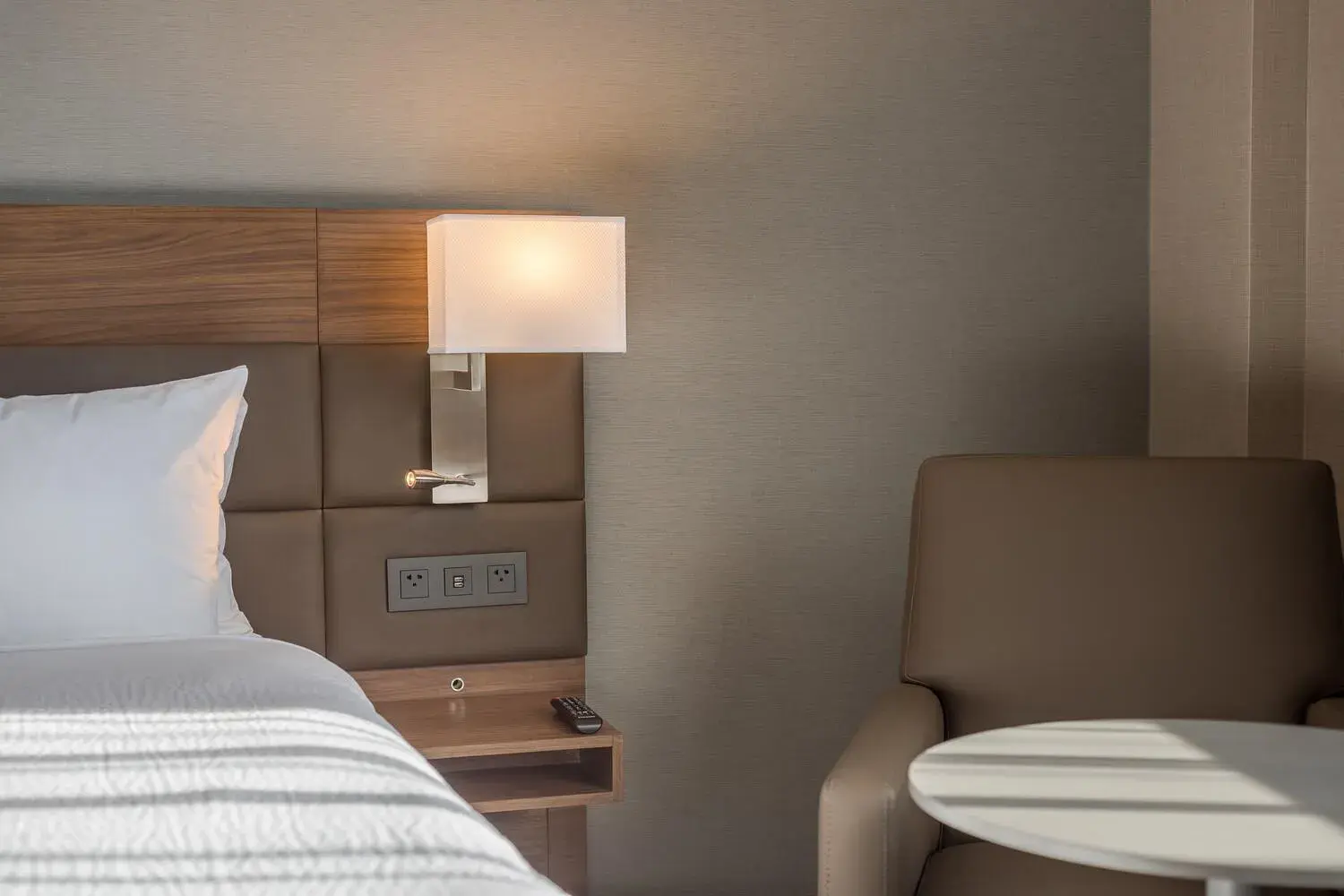 Standard King Room in AC Hotel by Marriott Guadalajara Expo Standard King Room in AC Hotel by Marriott Guadalajara Expo