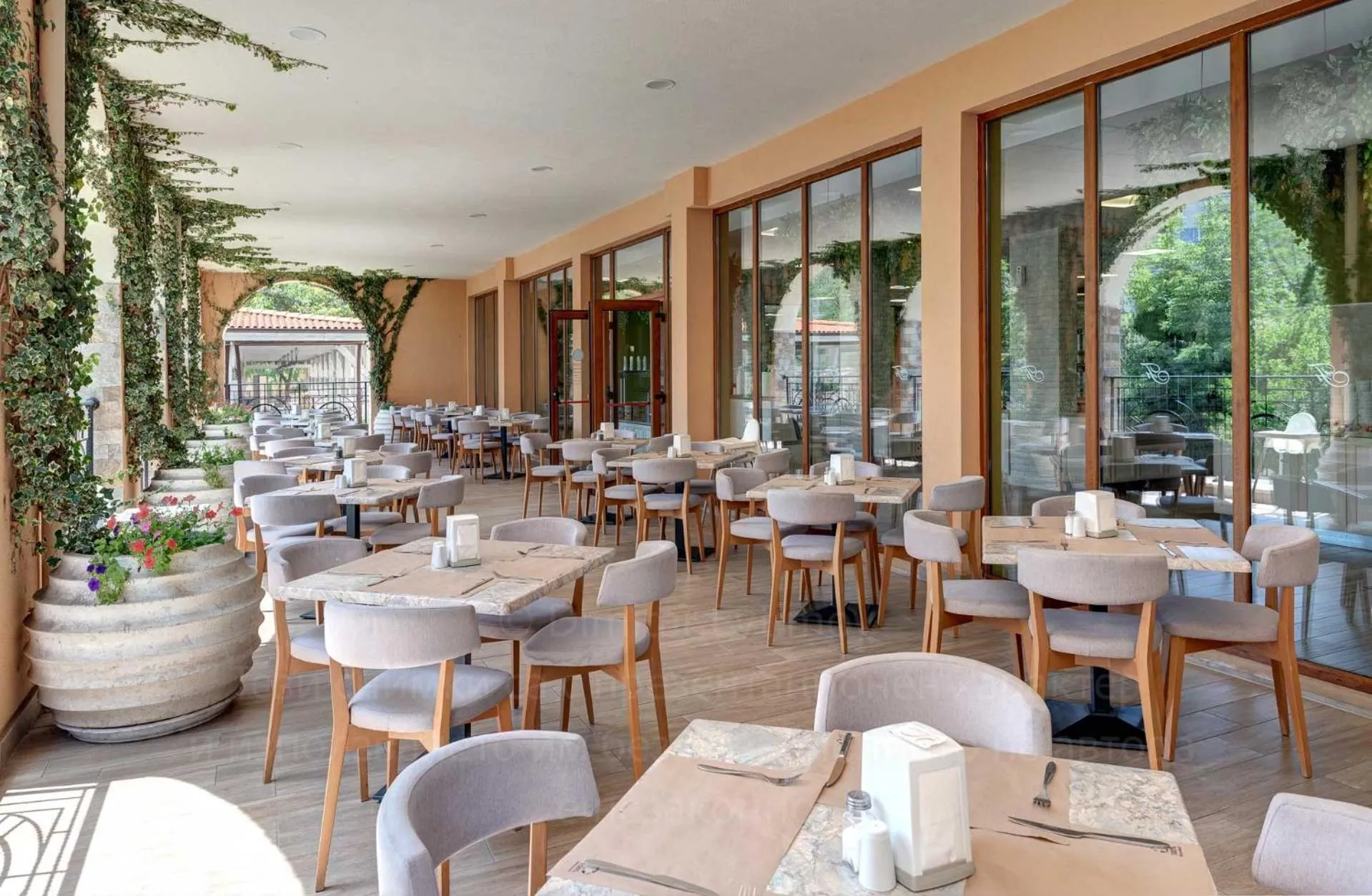 Restaurant/places to eat in Festa Via Pontica