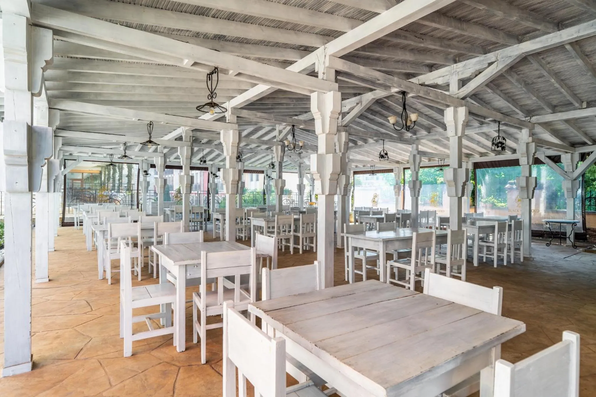 Restaurant/places to eat in Festa Via Pontica