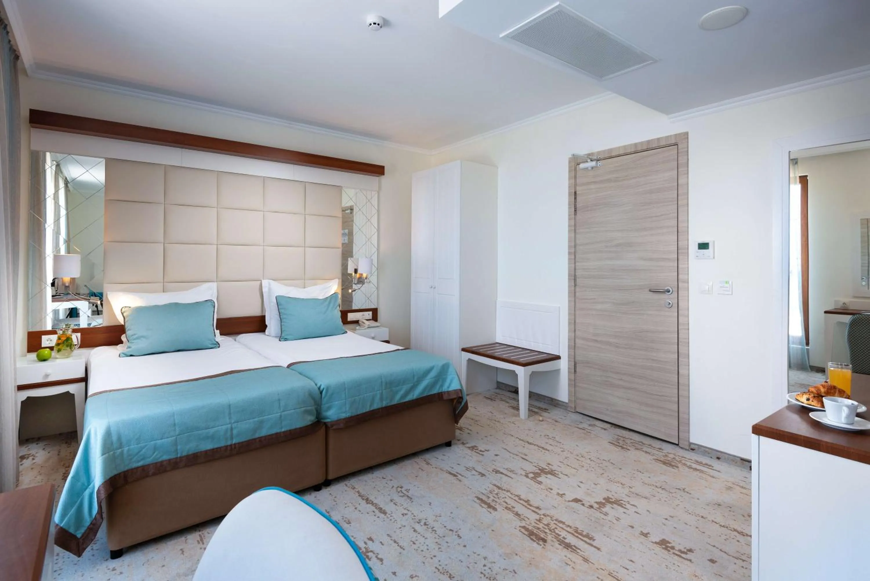 Bed in Festa Via Pontica