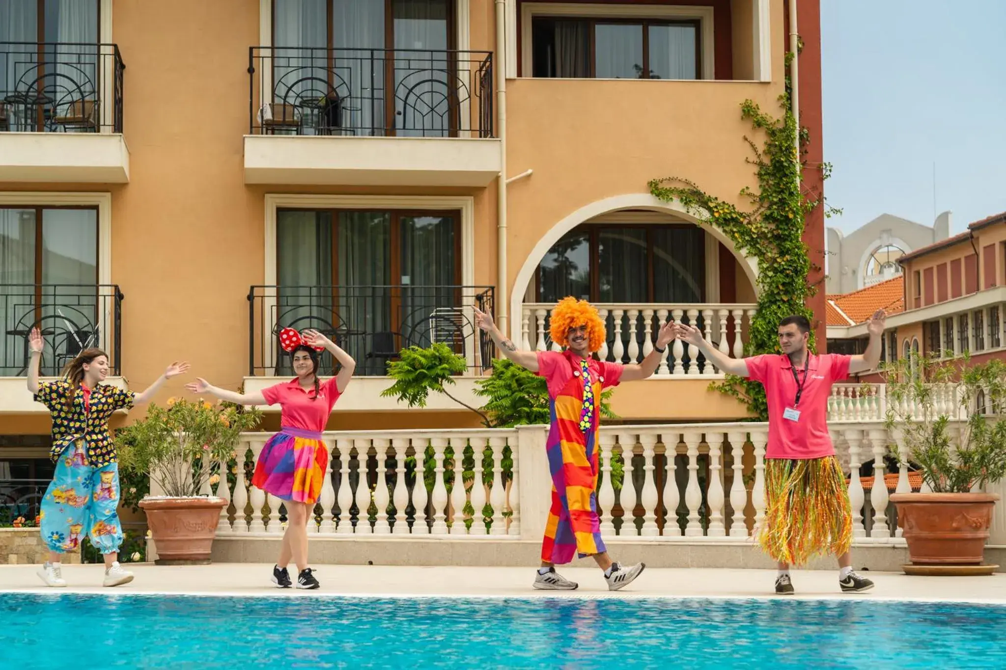 Property building in Festa Via Pontica Property building in Festa Via Pontica