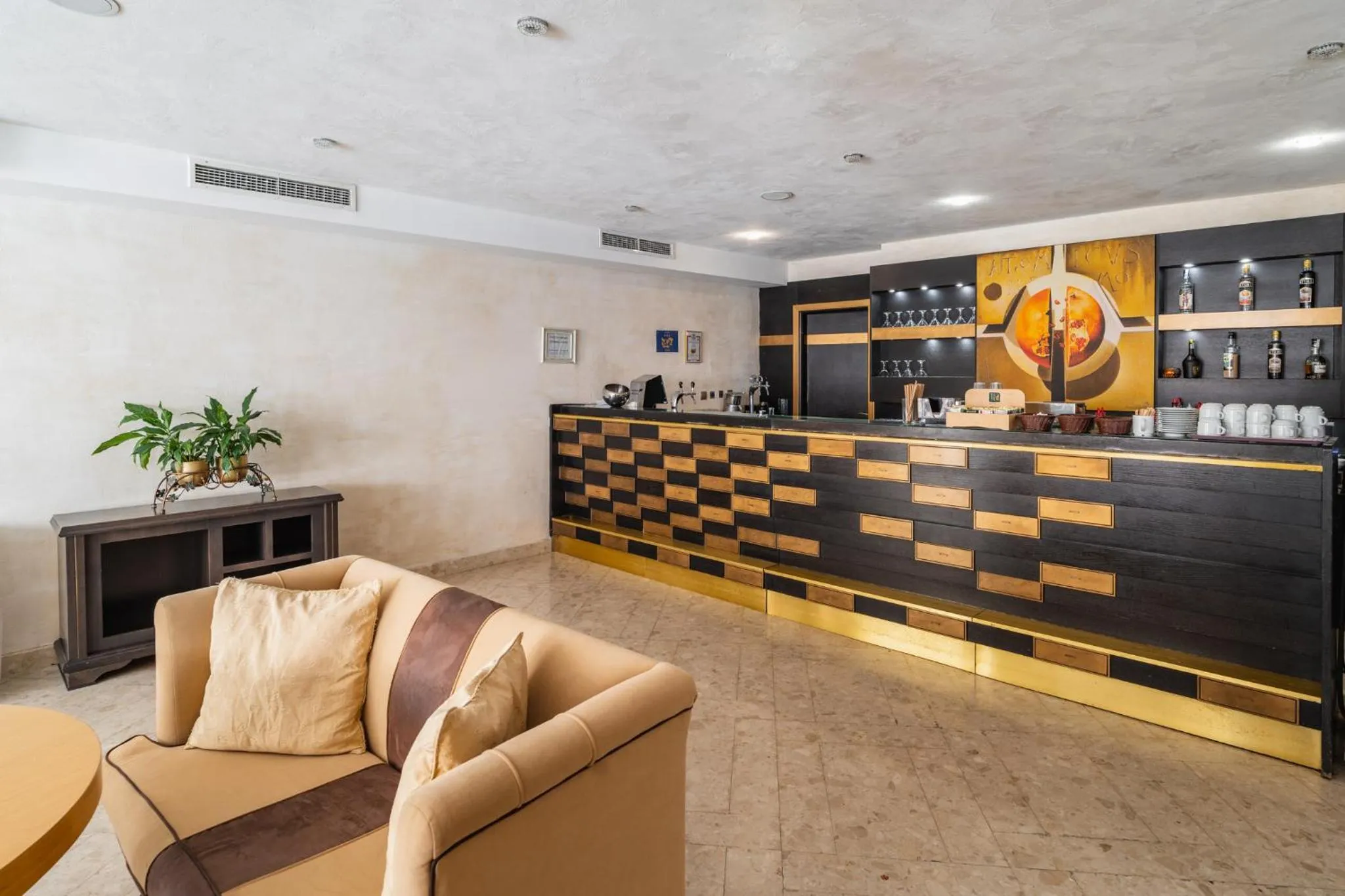 People in Festa Via Pontica