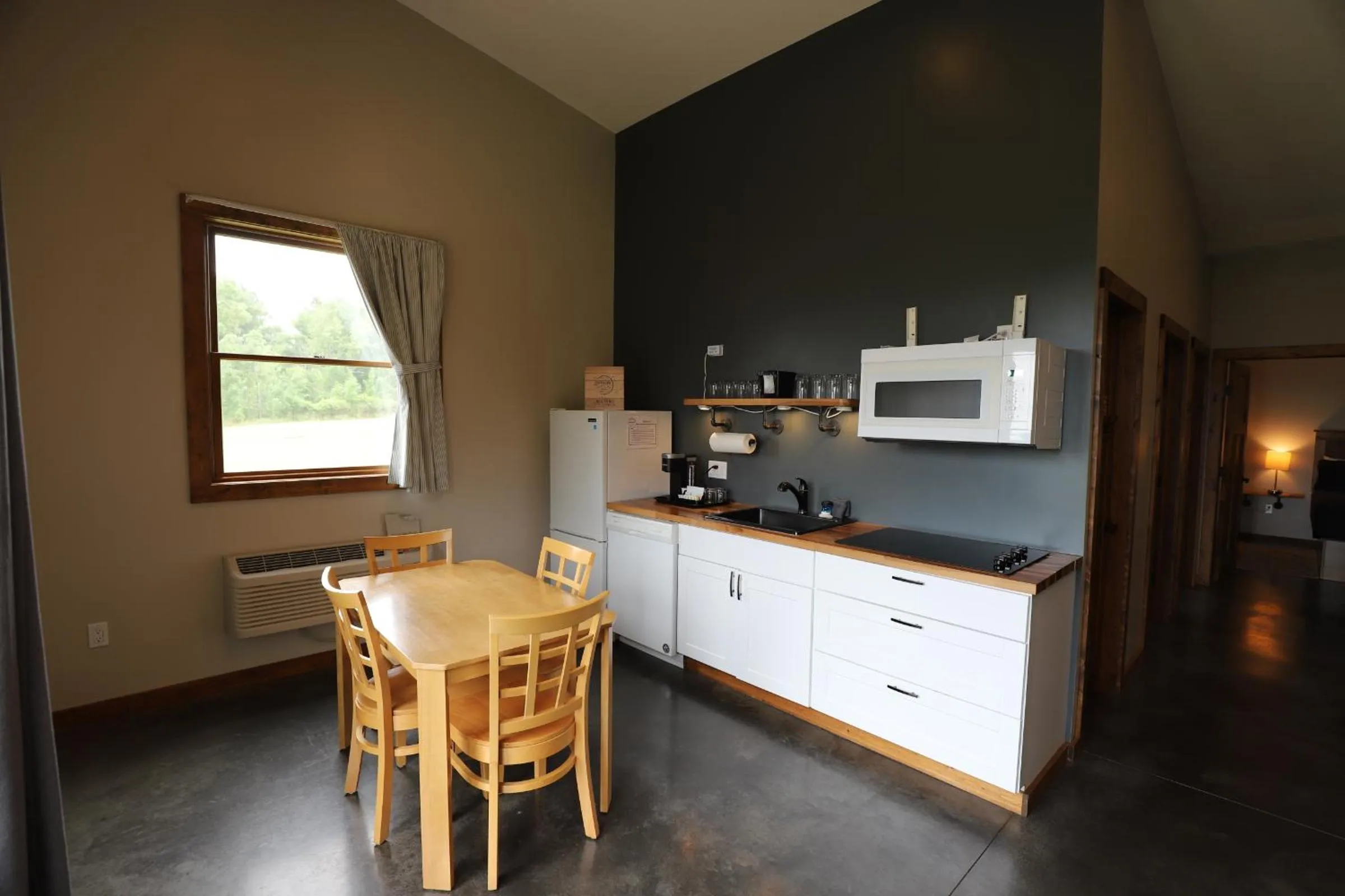 kitchen in Lakeside Resort