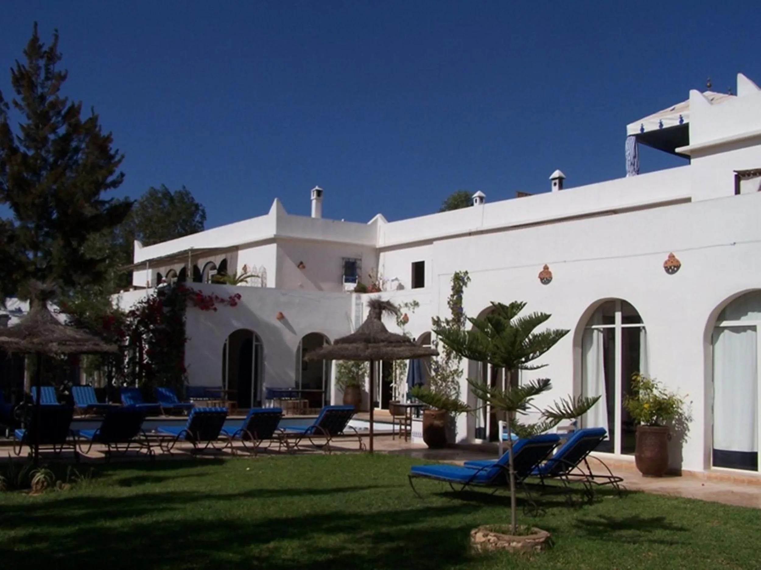 Balcony/Terrace in Villa Daba By Zelia