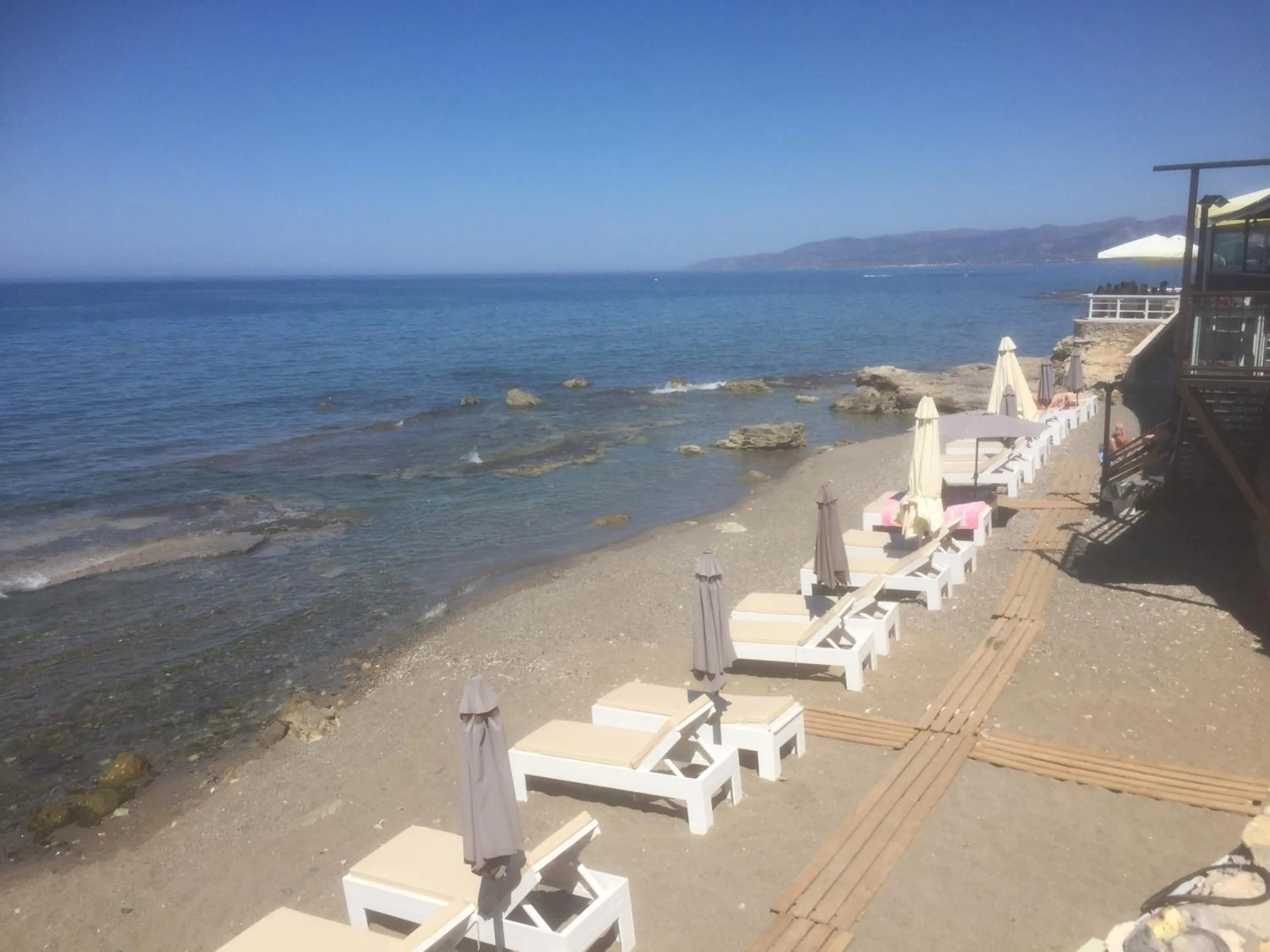 Beach in Aristo Apts