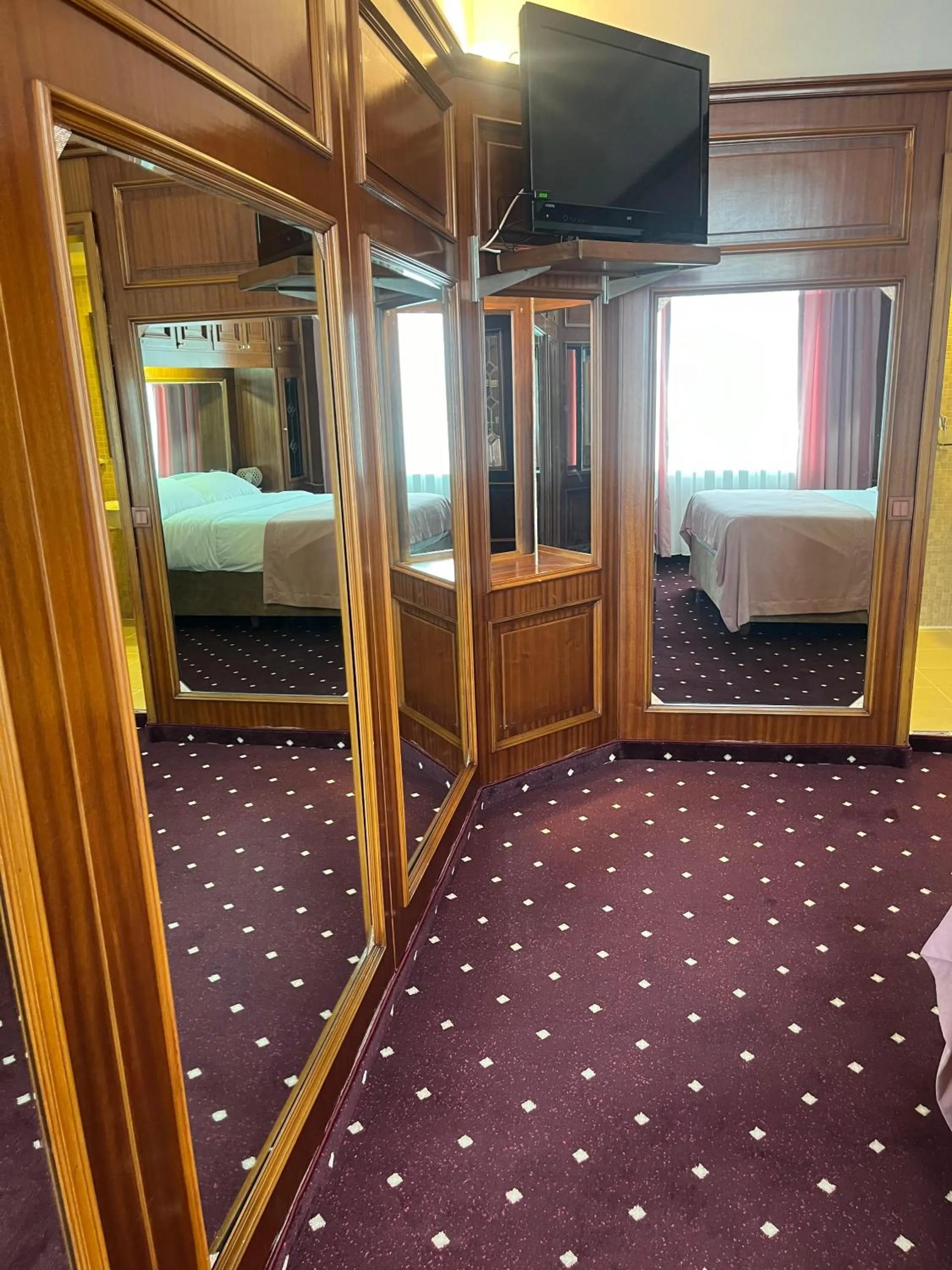 Bed in Hotel Topkapı