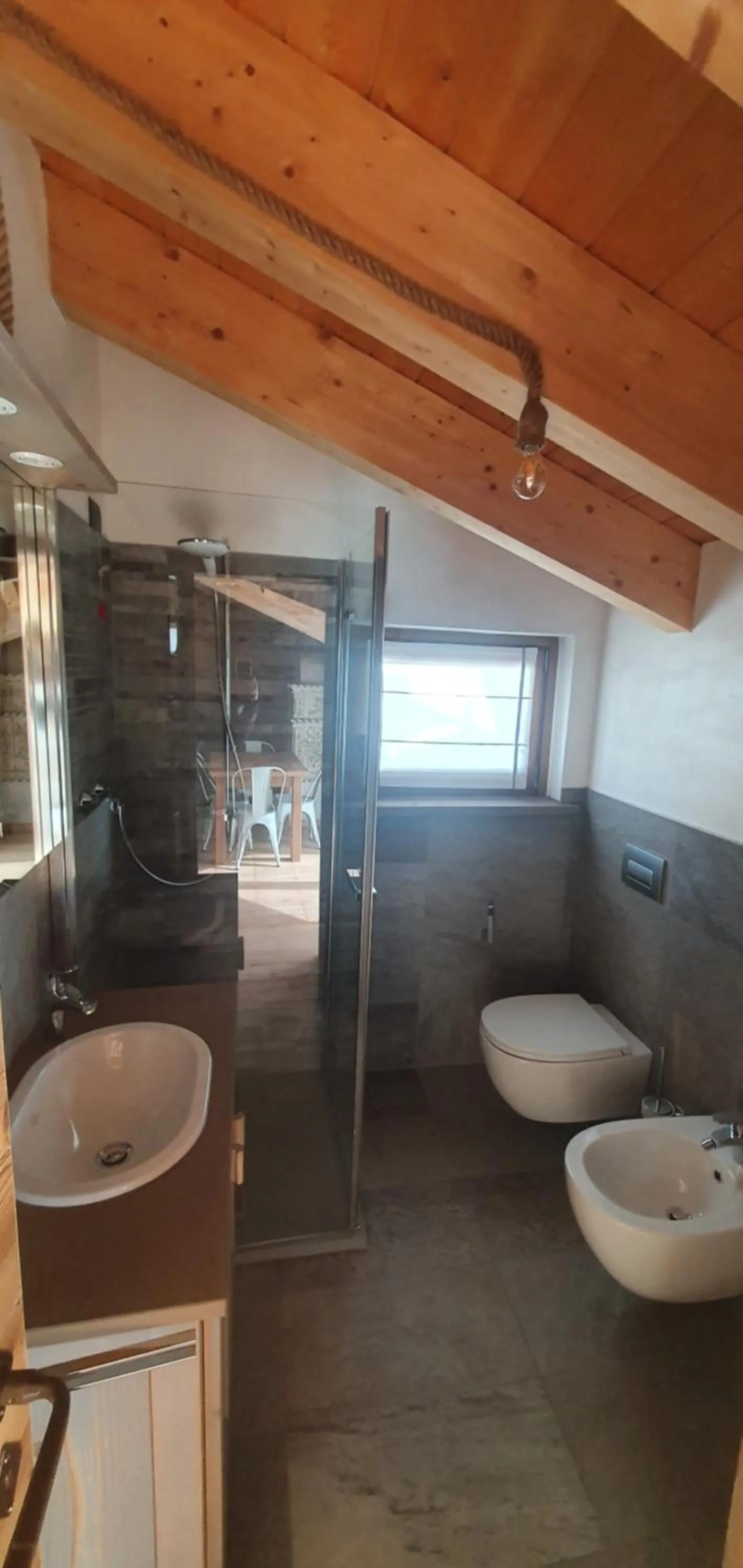 Shower in Paradise Lodge