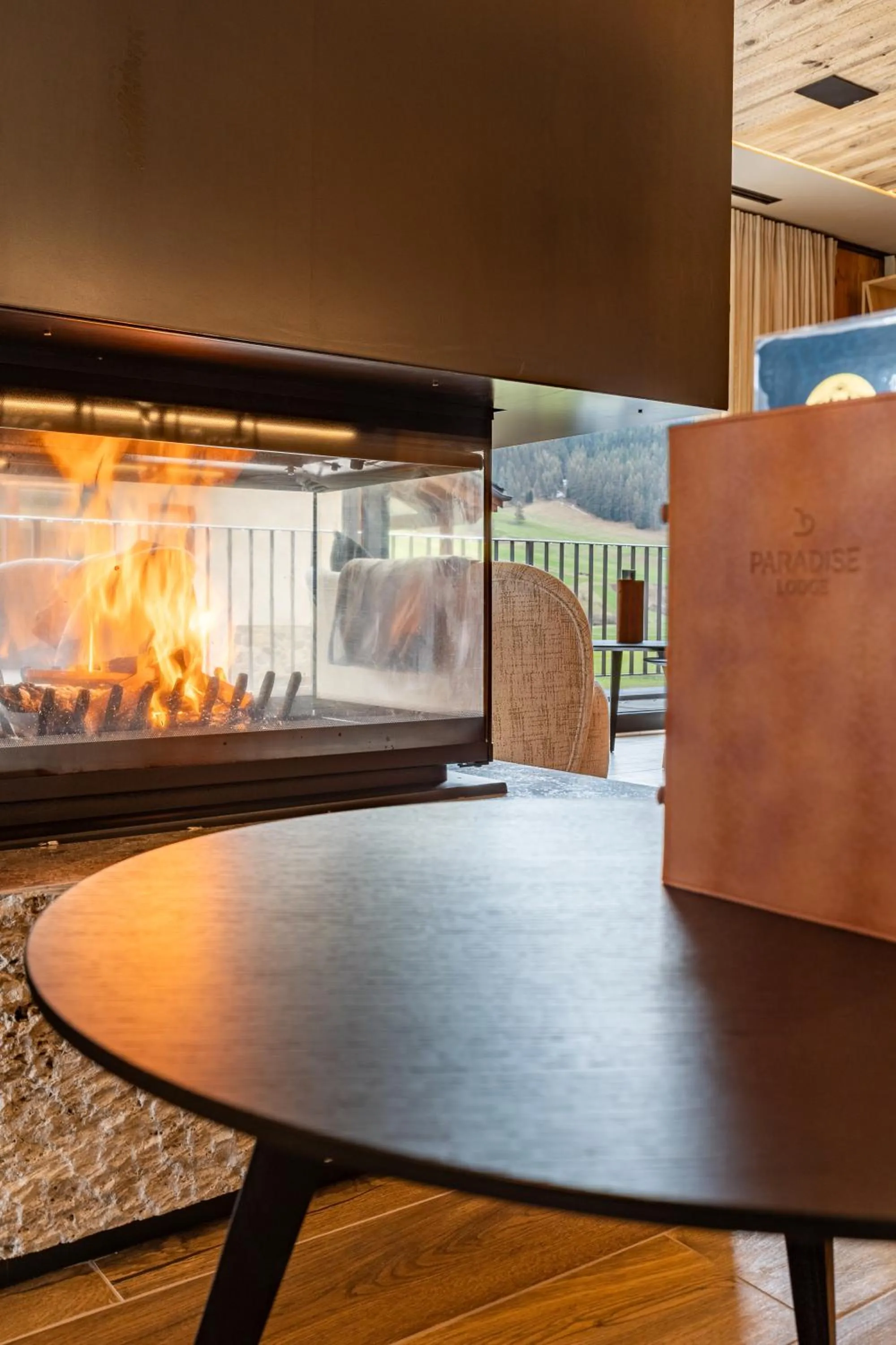 Restaurant/places to eat in Paradise Lodge