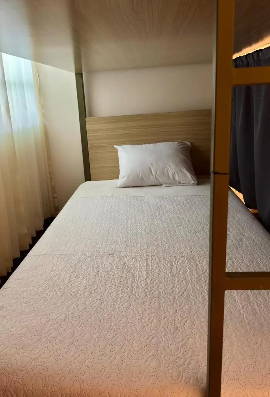 4-Bed Mixed Dormitory Room - single occupancy in Posada de Belén 4-Bed Mixed Dormitory Room - single occupancy in Posada de Belén