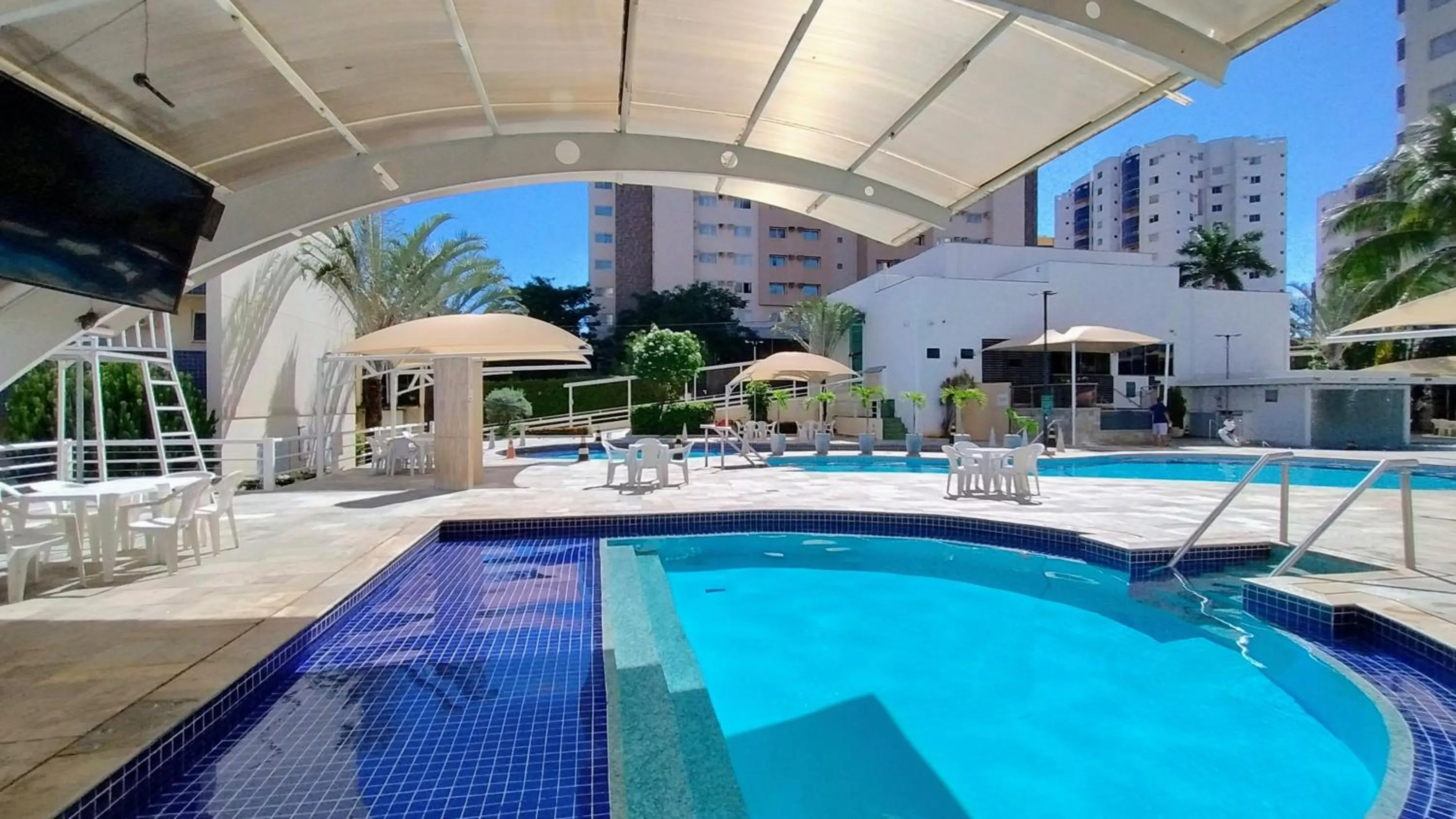 Pool view in Thermas do Bandeirante Caldas Novas - ACHEI FERIAS - Com Roupa de Cama