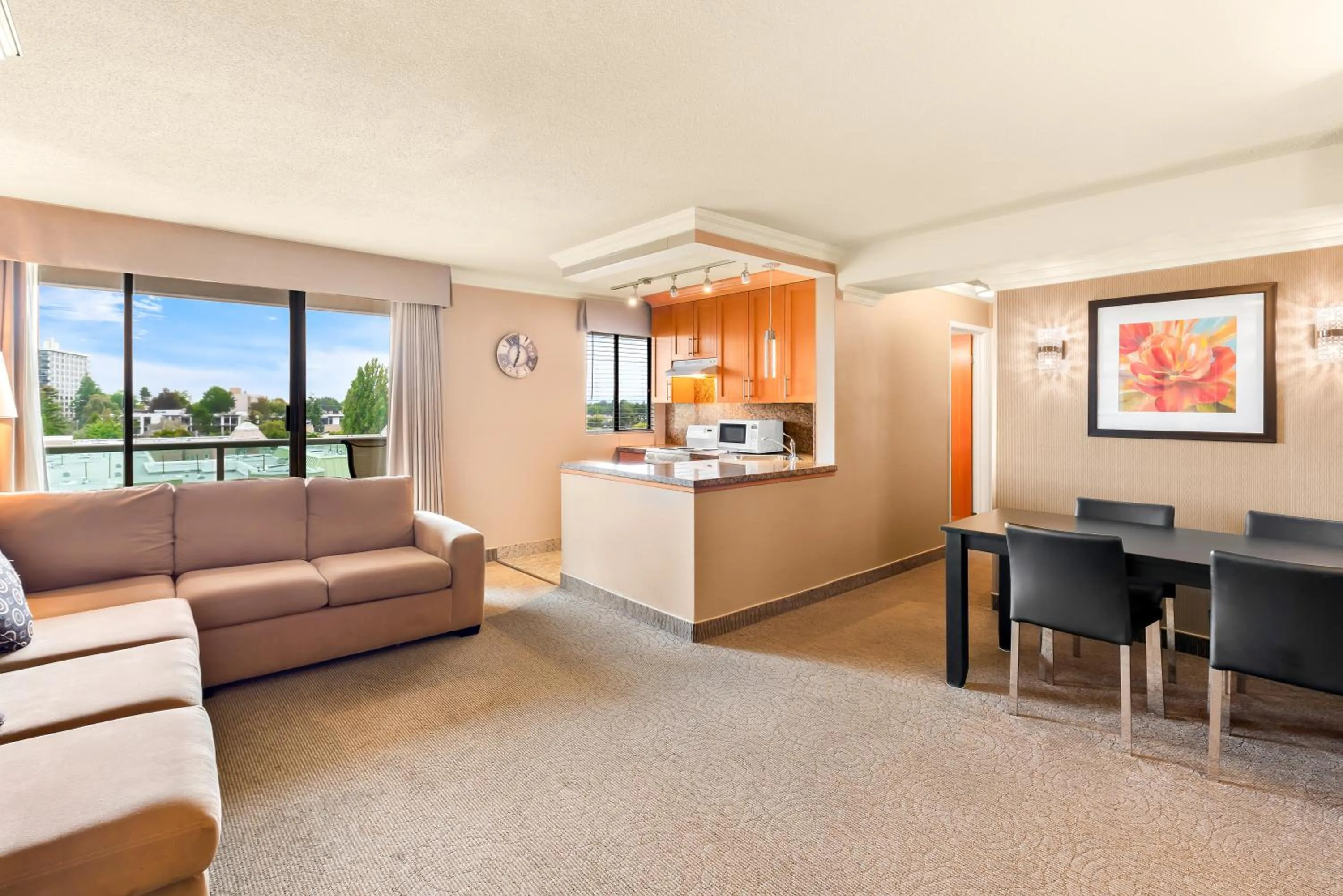 Best Western PLUS Inner Harbour Hotel