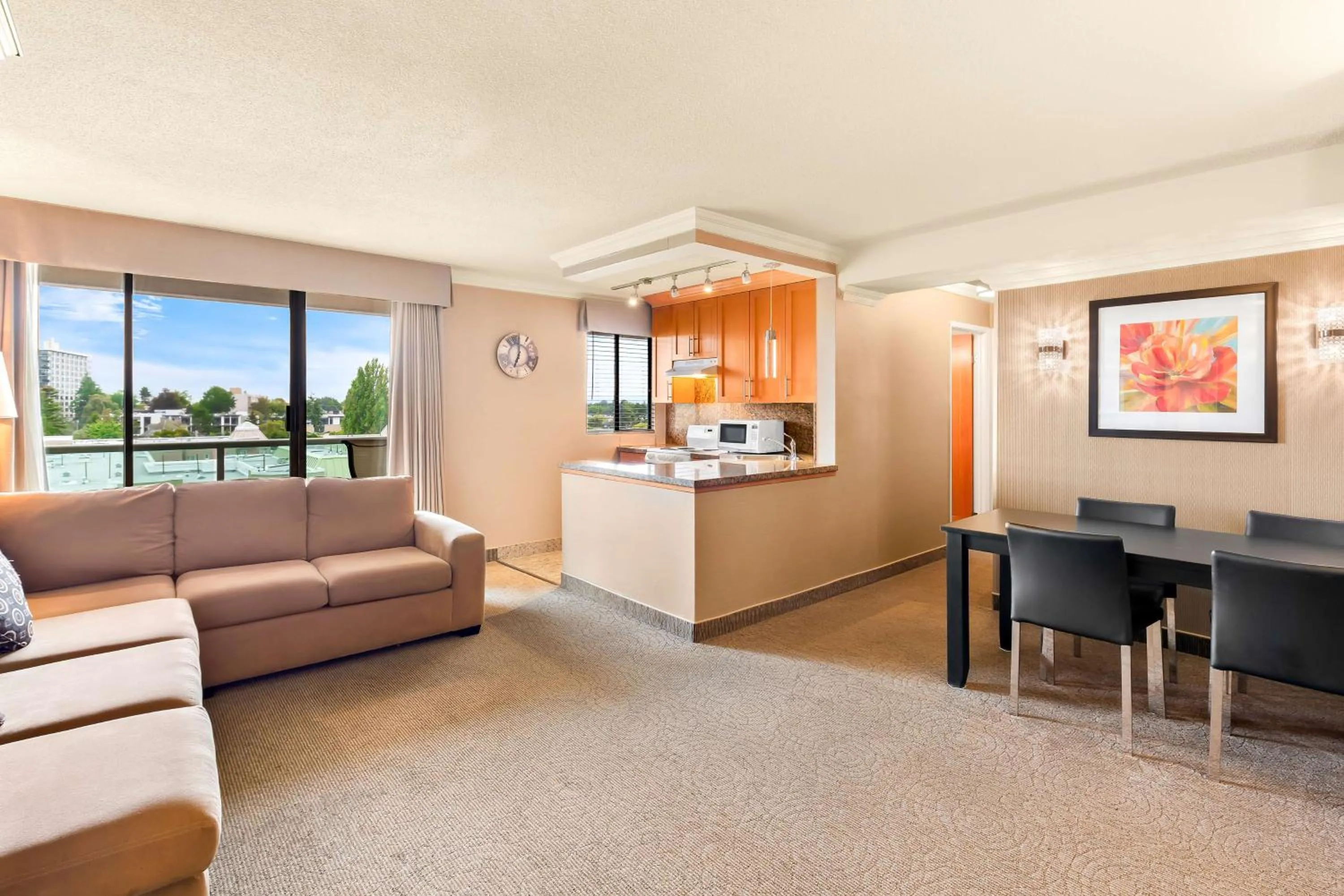 Photo of the whole room in Best Western PLUS Inner Harbour Hotel