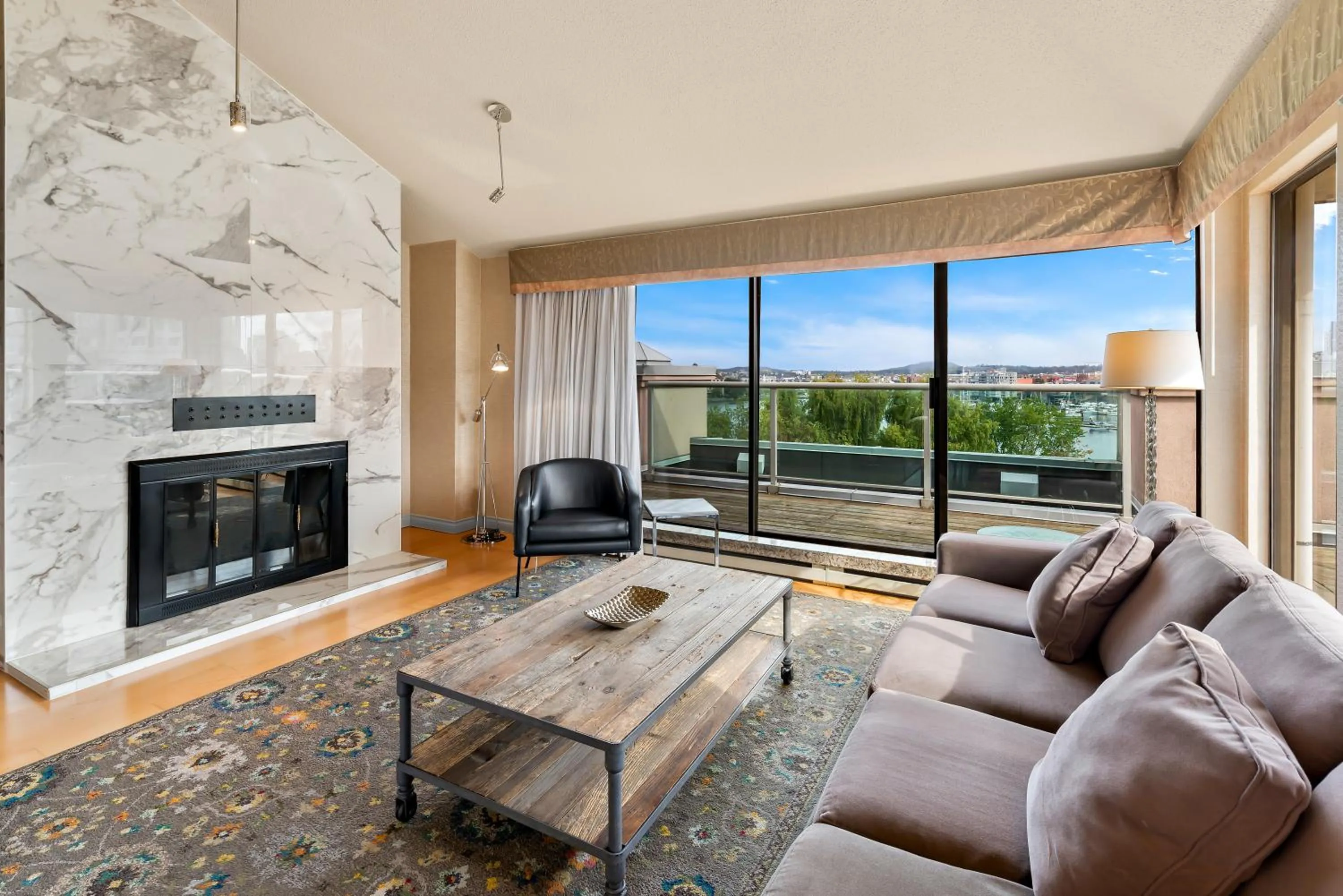 Best Western PLUS Inner Harbour Hotel