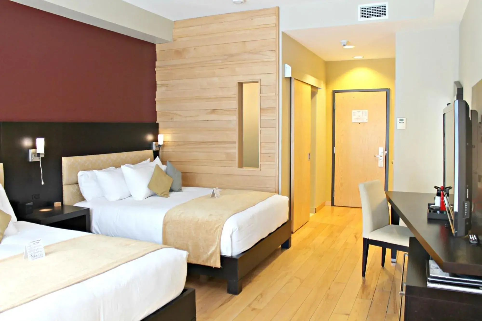 Classic Room Eco River Lodge Park - 2 Queen in Moulin Wakefield Mill Hotel & Spa Classic Room Eco River Lodge Park - 2 Queen in Moulin Wakefield Mill Hotel & Spa