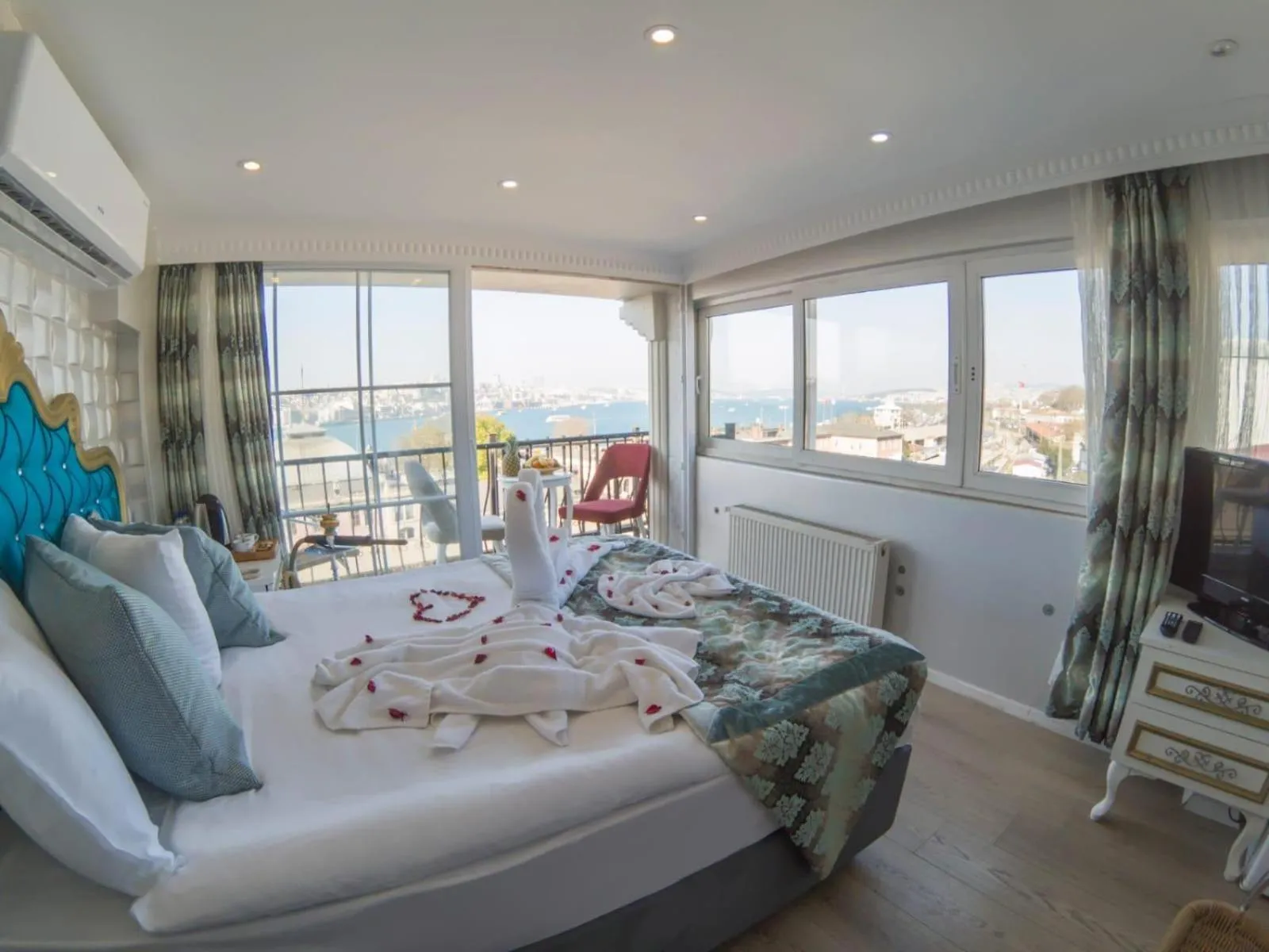 Bed in Grand Esen Hotel