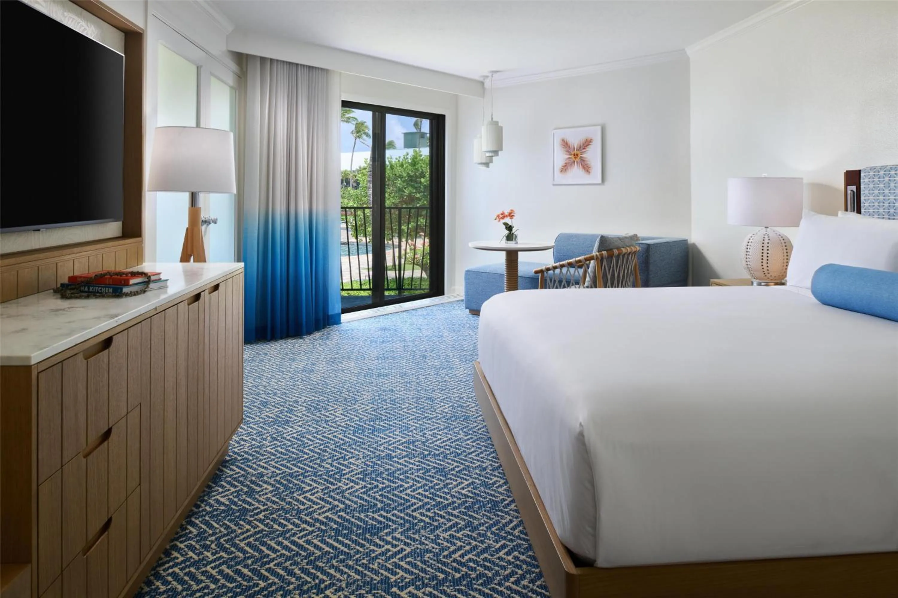 Bedroom, Bed in OUTRIGGER Kaua'i Beach Resort & Spa