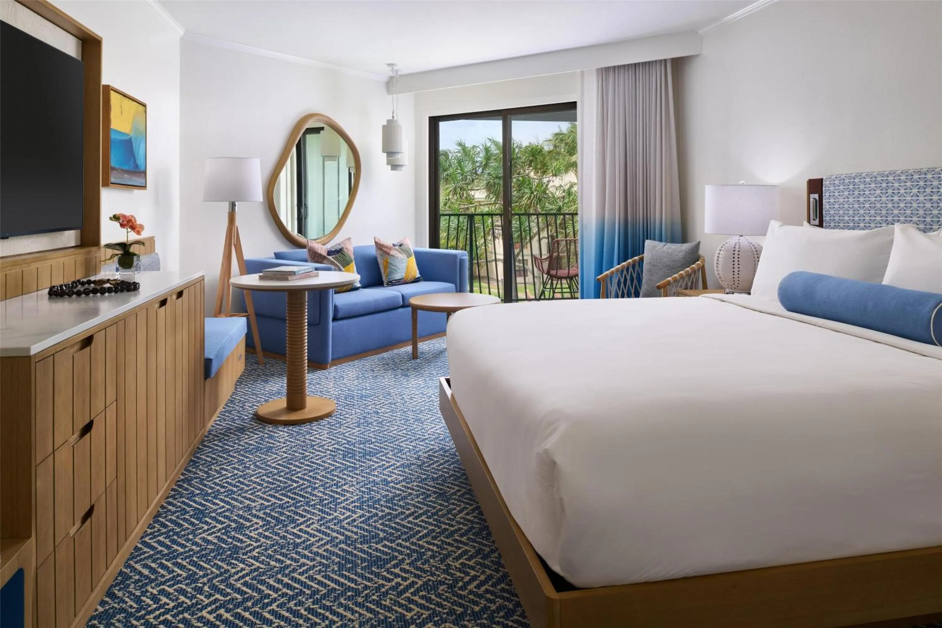 Bedroom, Bed in OUTRIGGER Kaua'i Beach Resort & Spa