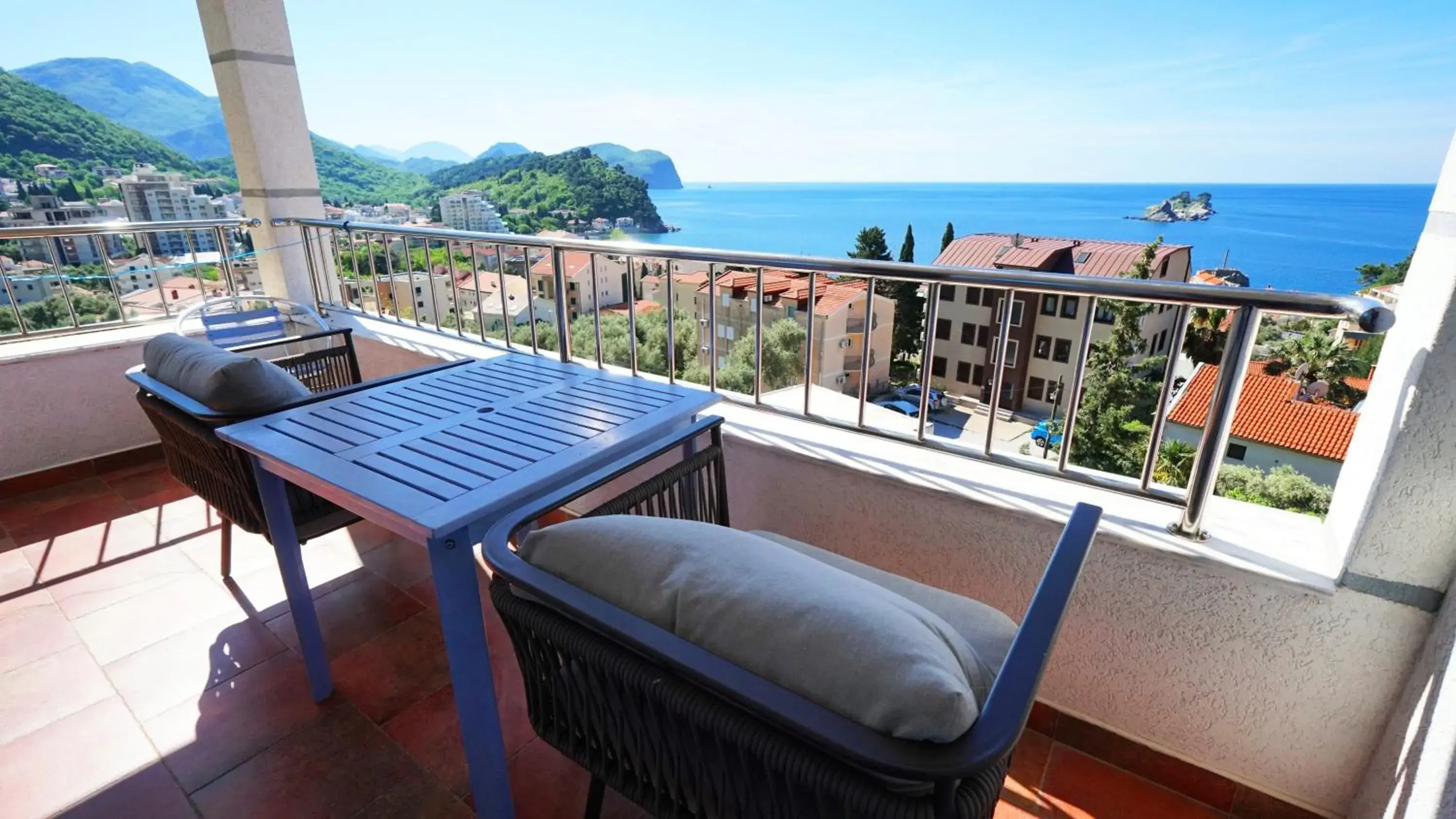 Superior Studio Apartment with Terrace and Sea View in Medin Apartments BluVista Superior Studio Apartment with Terrace and Sea View in Medin Apartments BluVista