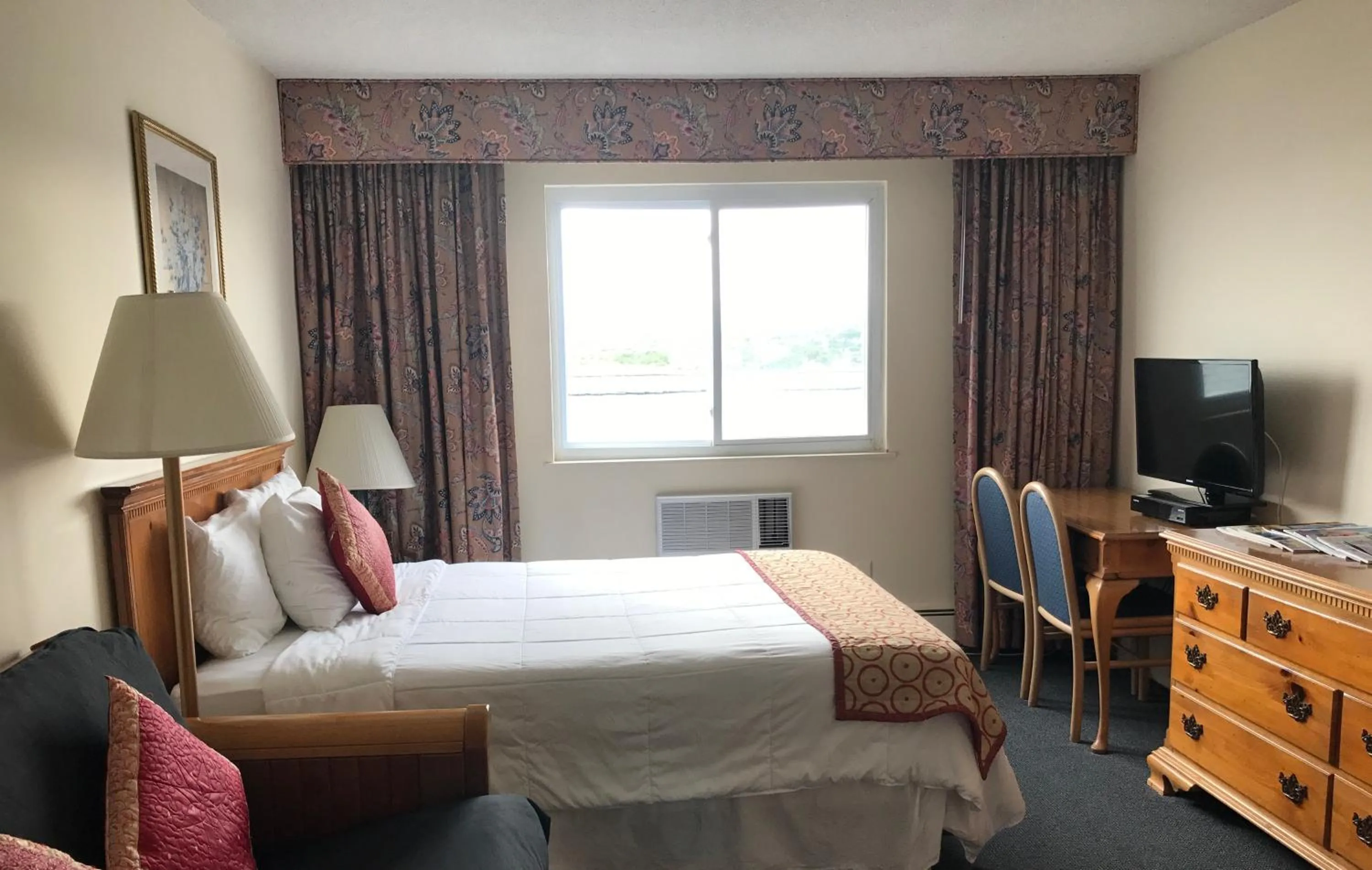 TV and multimedia in Ocean Surf Resort