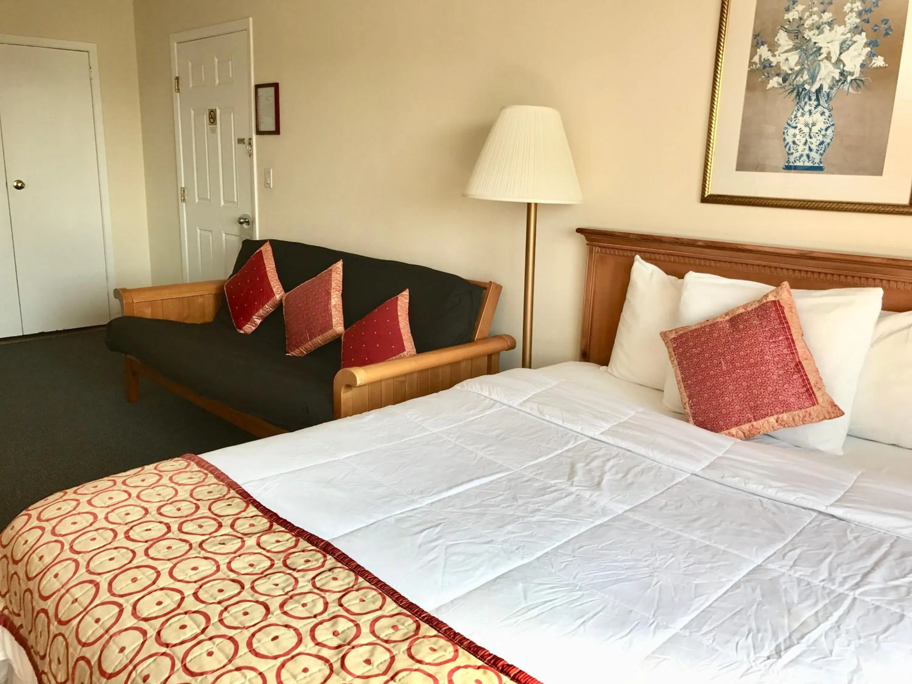 Living room in Ocean Surf Resort