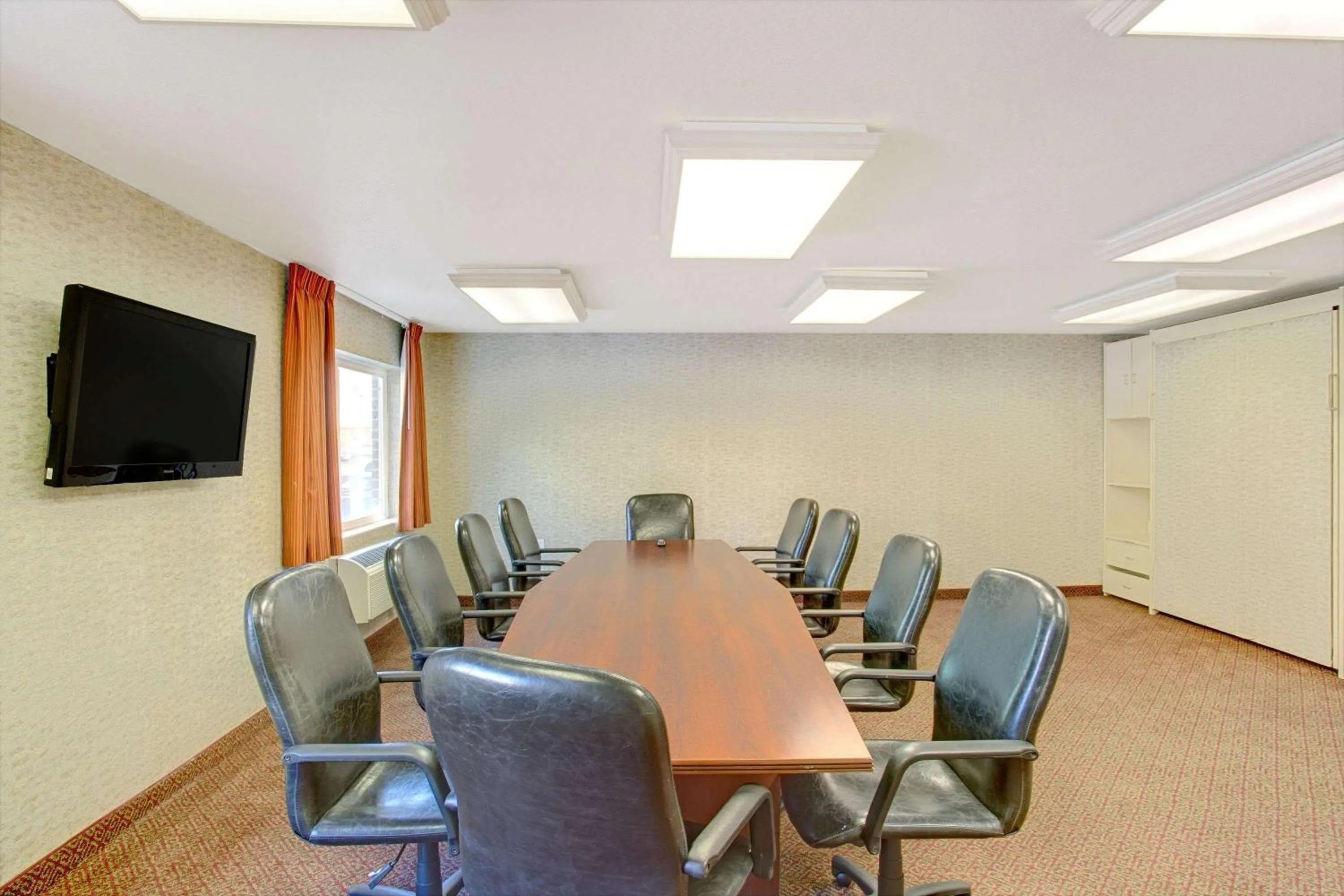 On site in Royal Inn Airport Salt Lake City