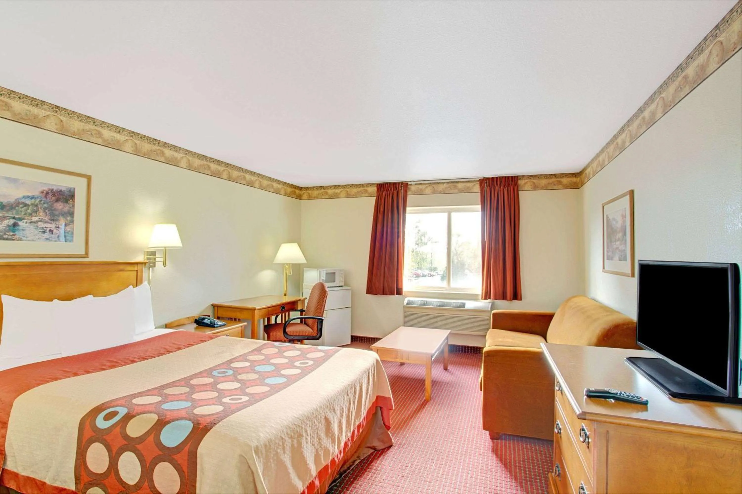 Photo of the whole room, Bed in Royal Inn Airport Salt Lake City