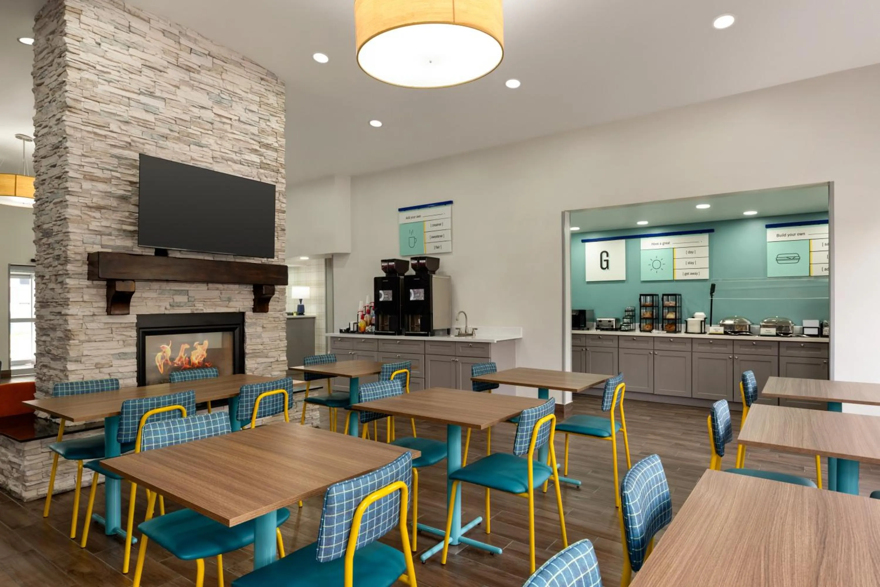 Seating area in Garner Hotel Salt Lake City Airport by IHG