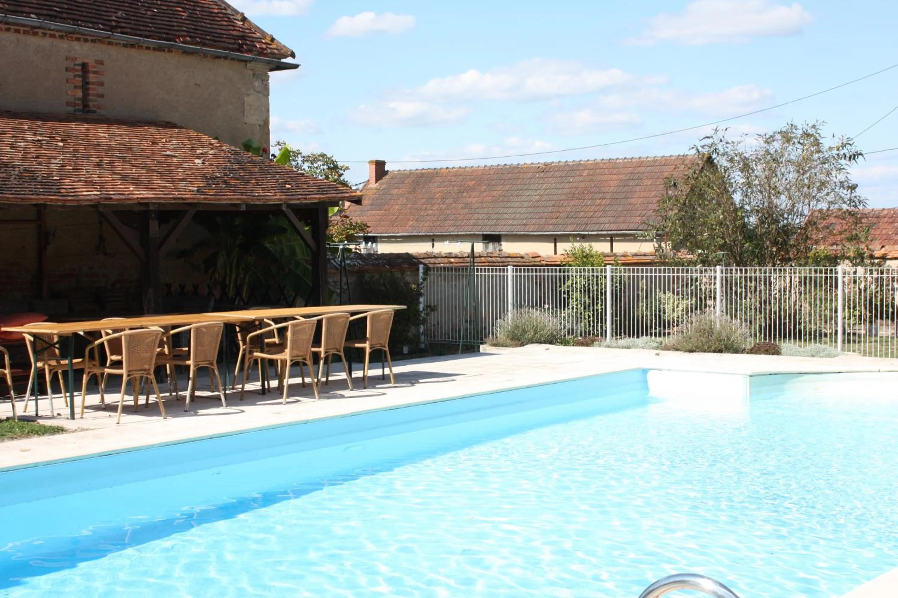 Swimming pool in Château Latour