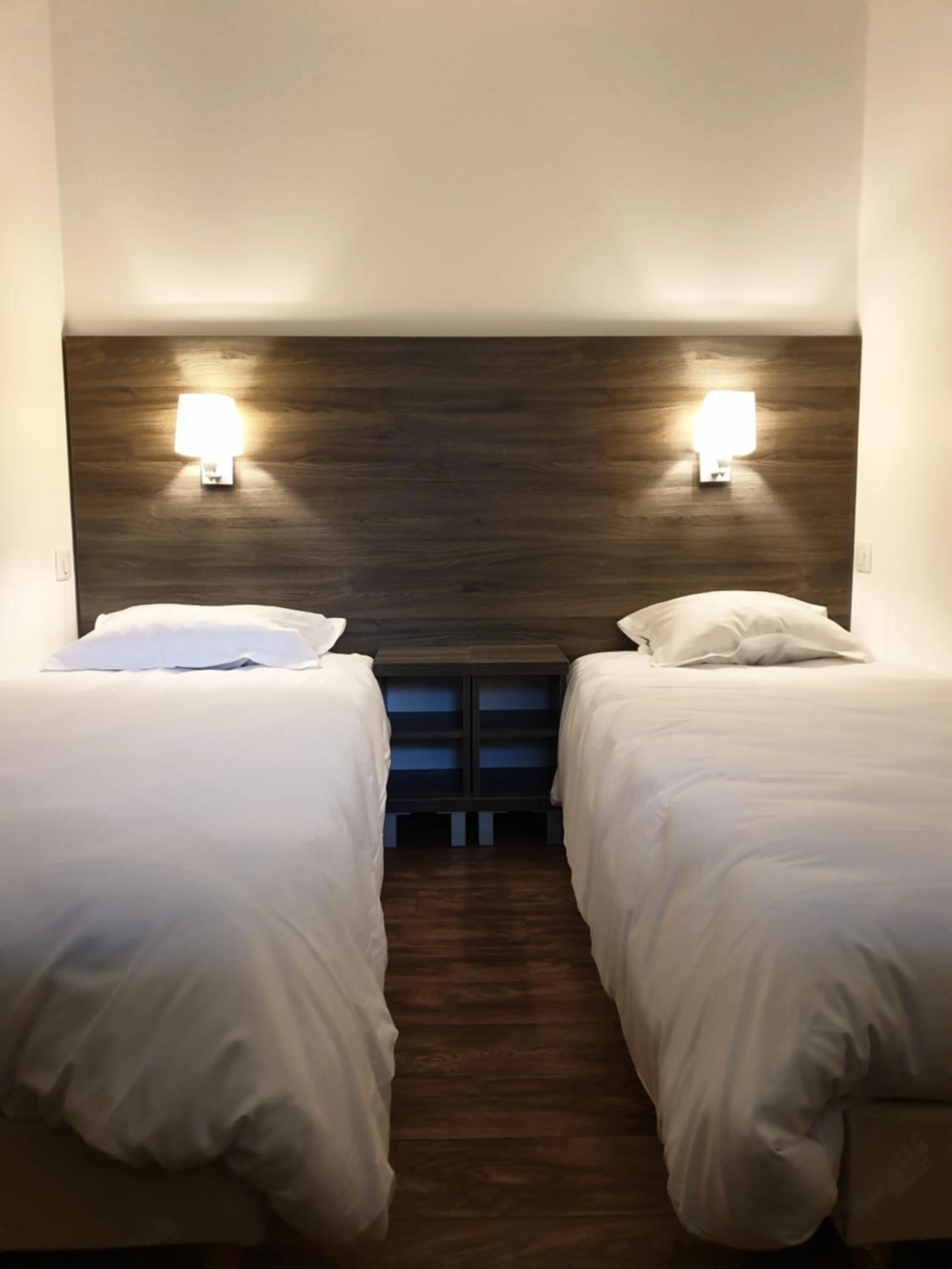 Bedroom, Bed in Logis Hotel des Portes de Meuse