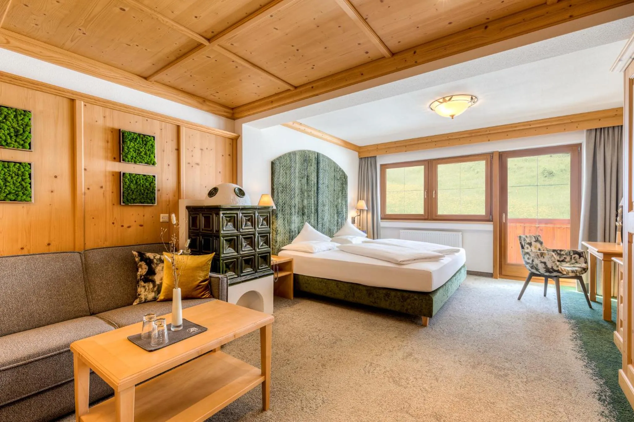 Photo of the whole room, Bed in Hotel Alpenhof