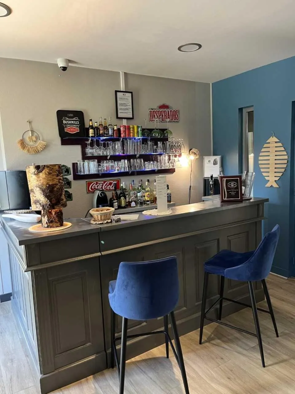 Lounge or bar in Hotel Best Western La Mare Ô Poissons