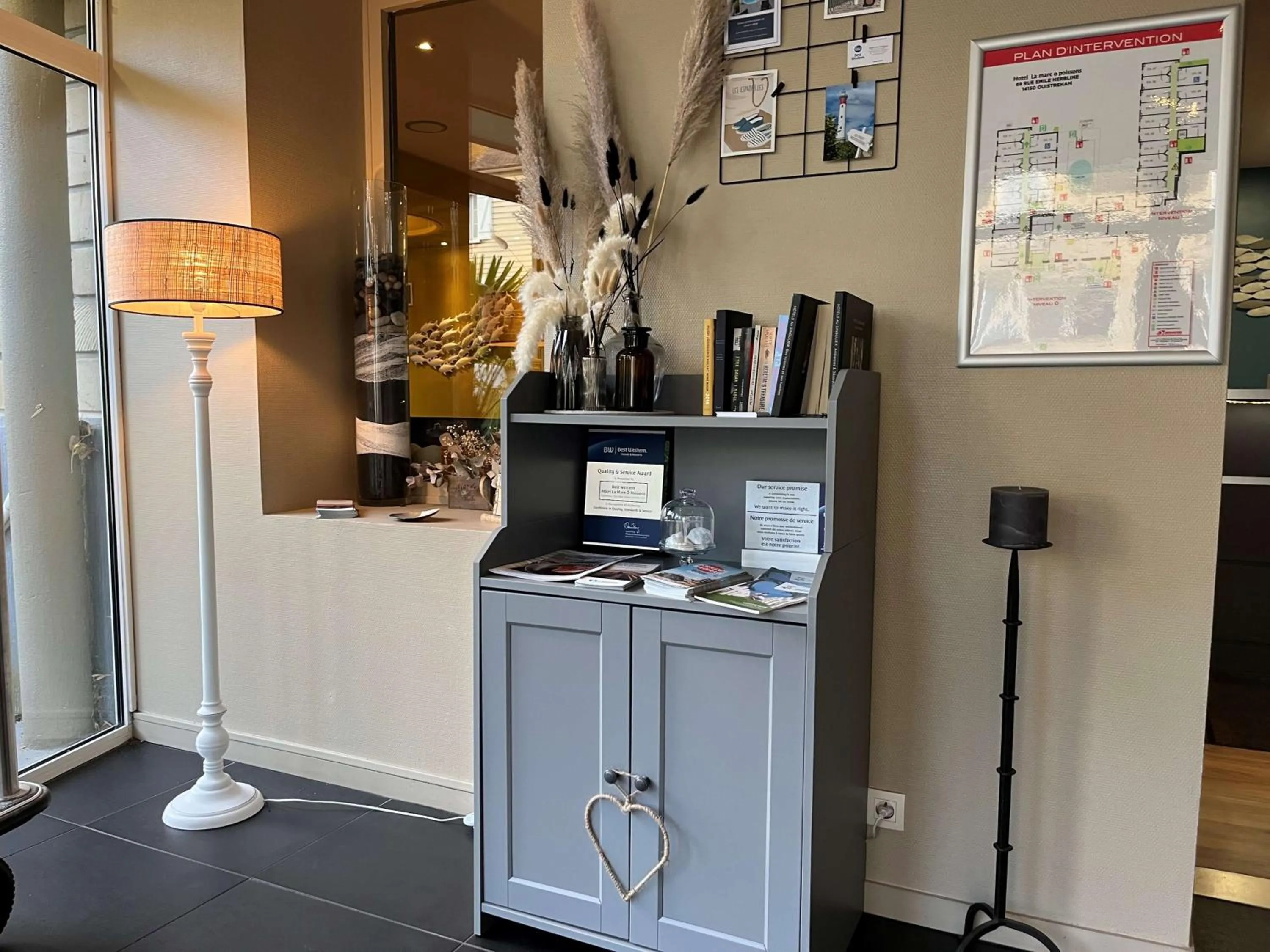 Lobby or reception in Hotel Best Western La Mare Ô Poissons