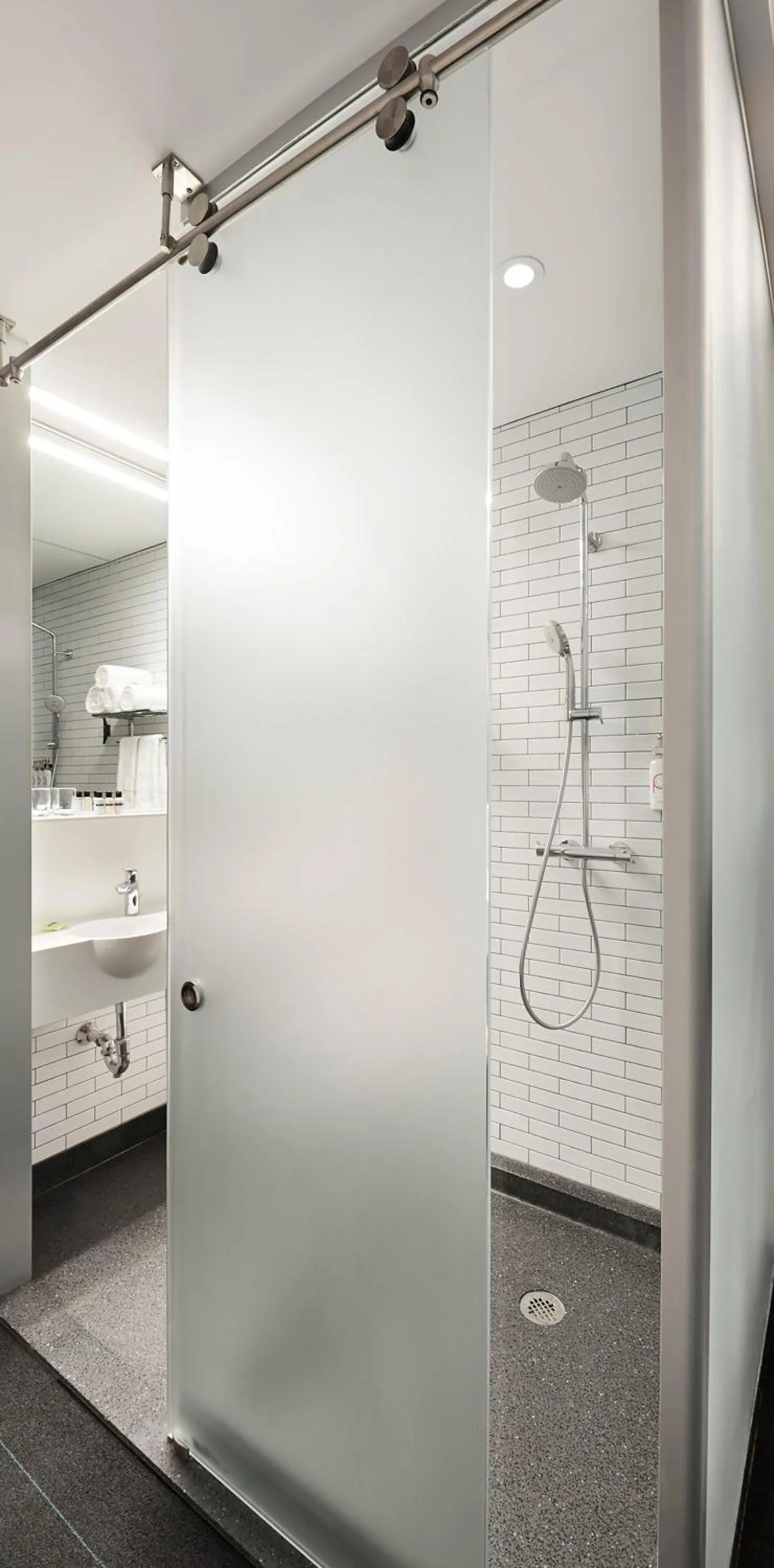 Shower in Pod Times Square