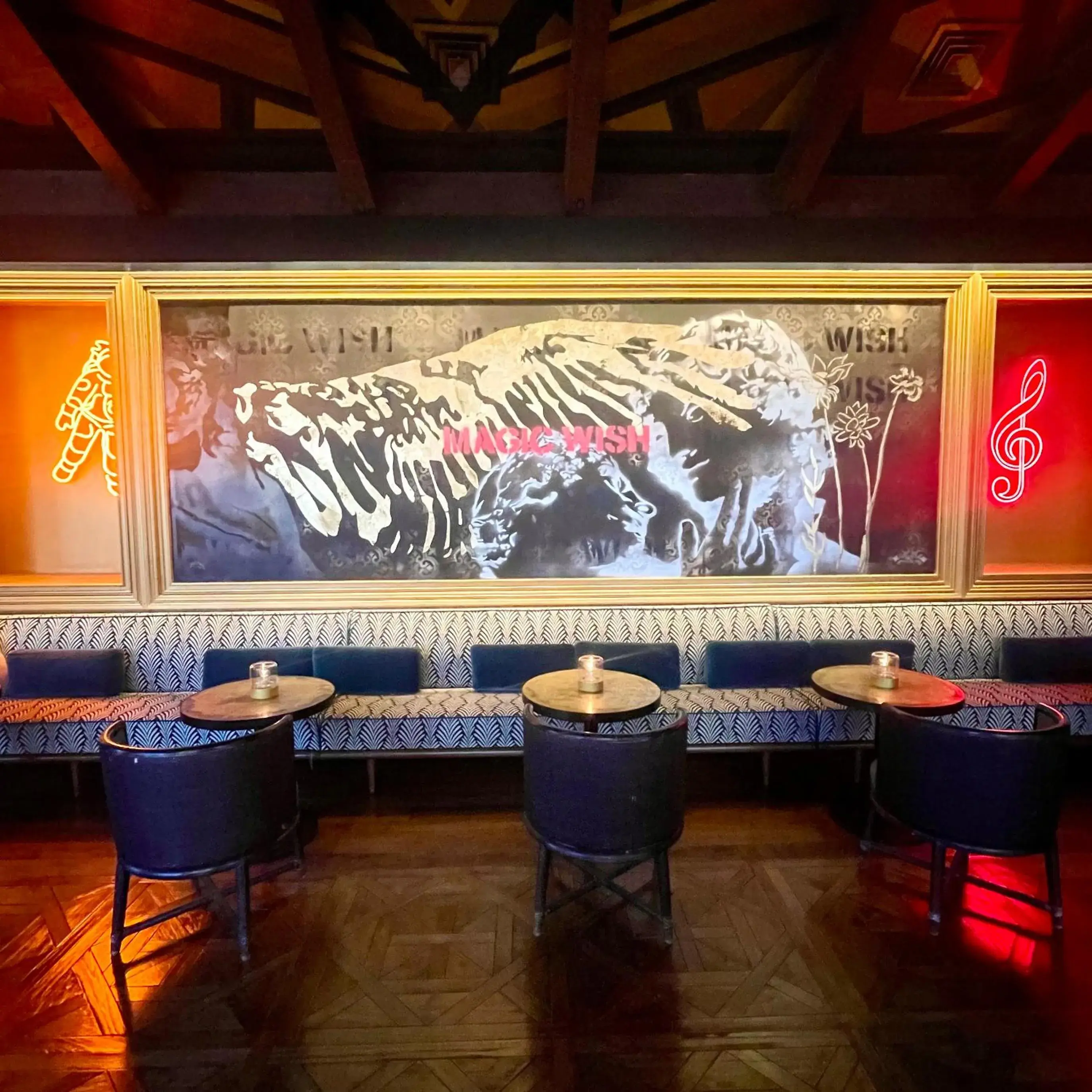 Restaurant/places to eat in Pod Times Square Restaurant/places to eat in Pod Times Square