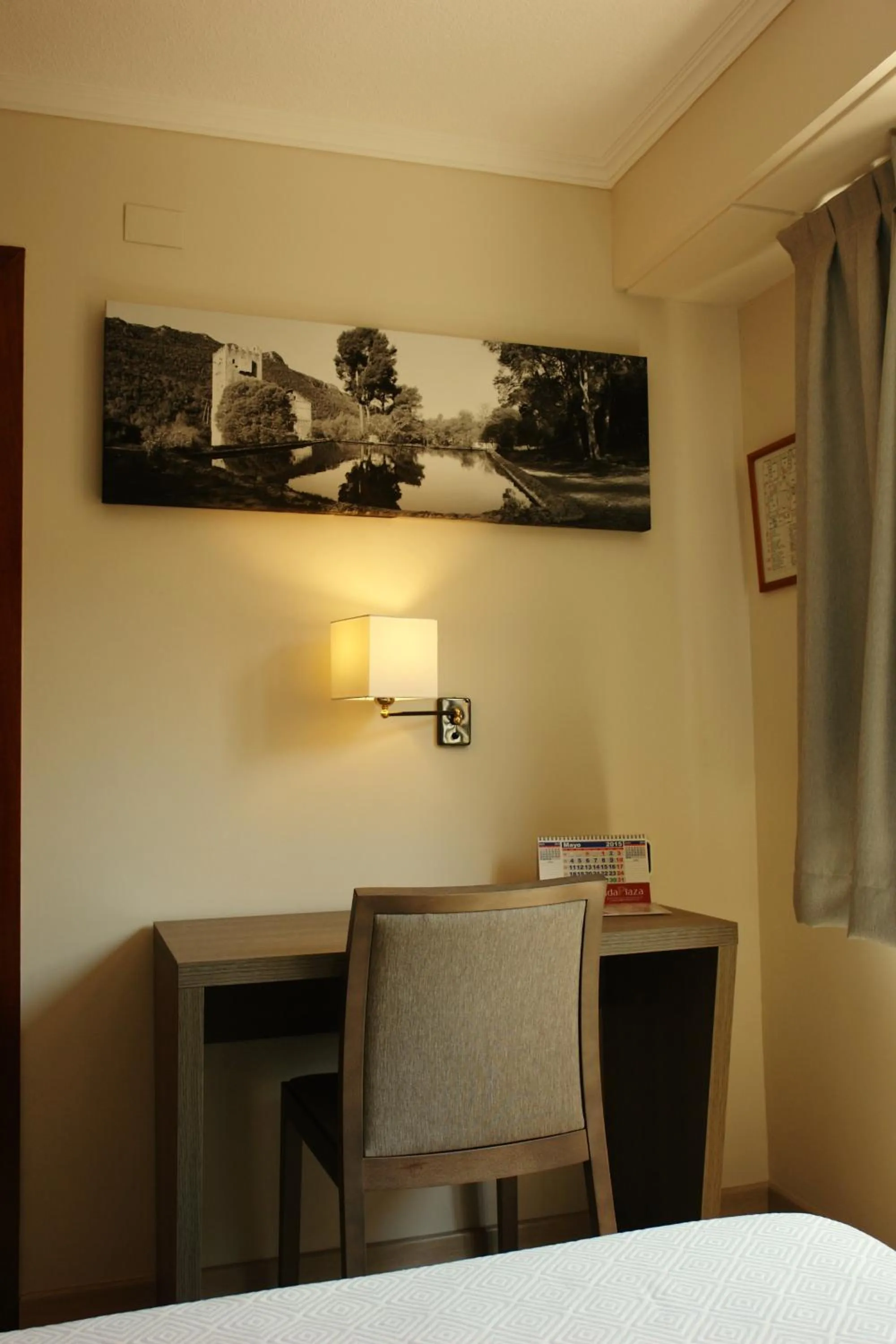 Decorative detail, Bed in Hotel Avenida Plaza