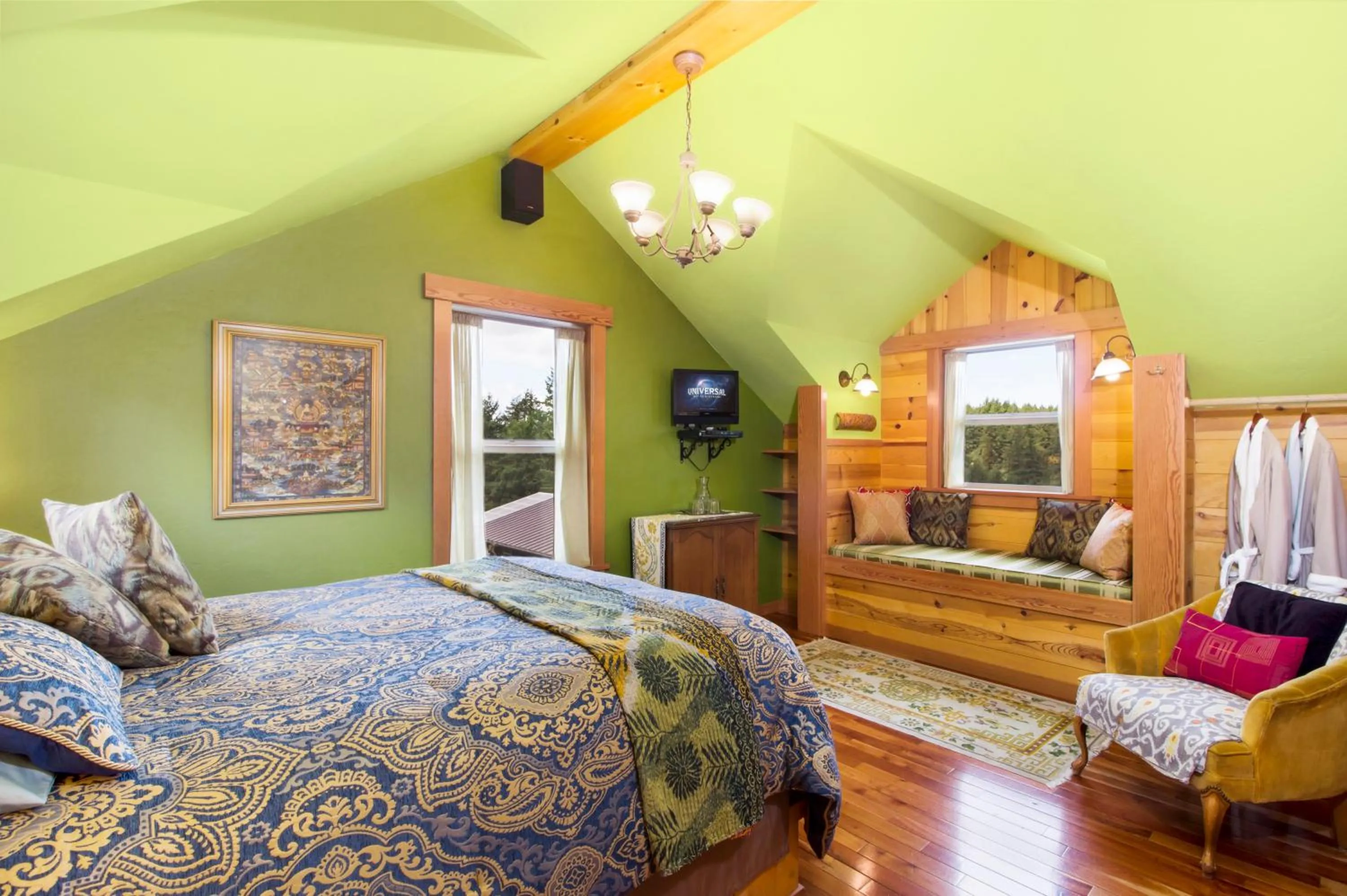 Bed in Juniper Lane Guest House