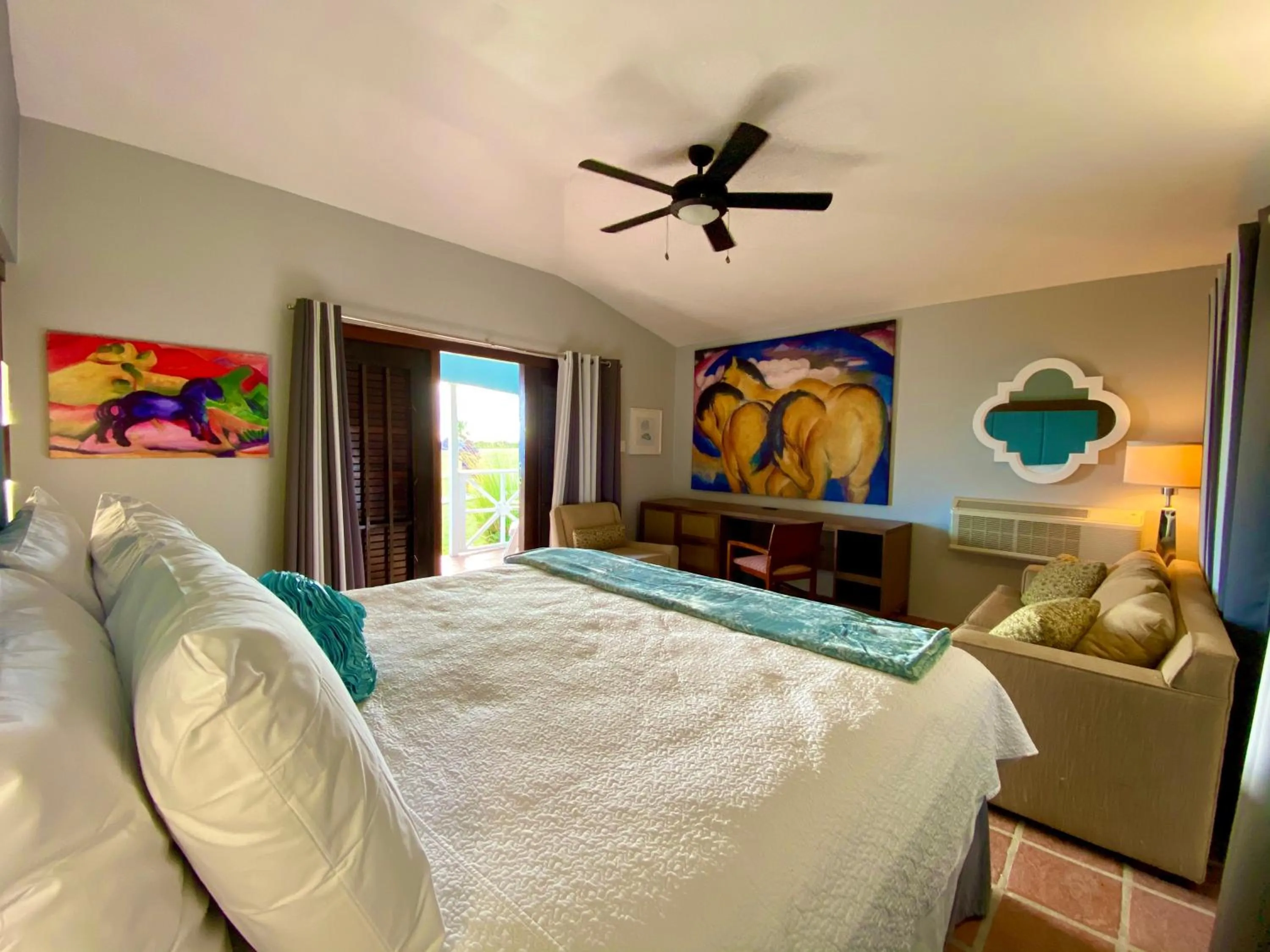 Photo of the whole room, Bed in Blue Horizon Boutique Resort