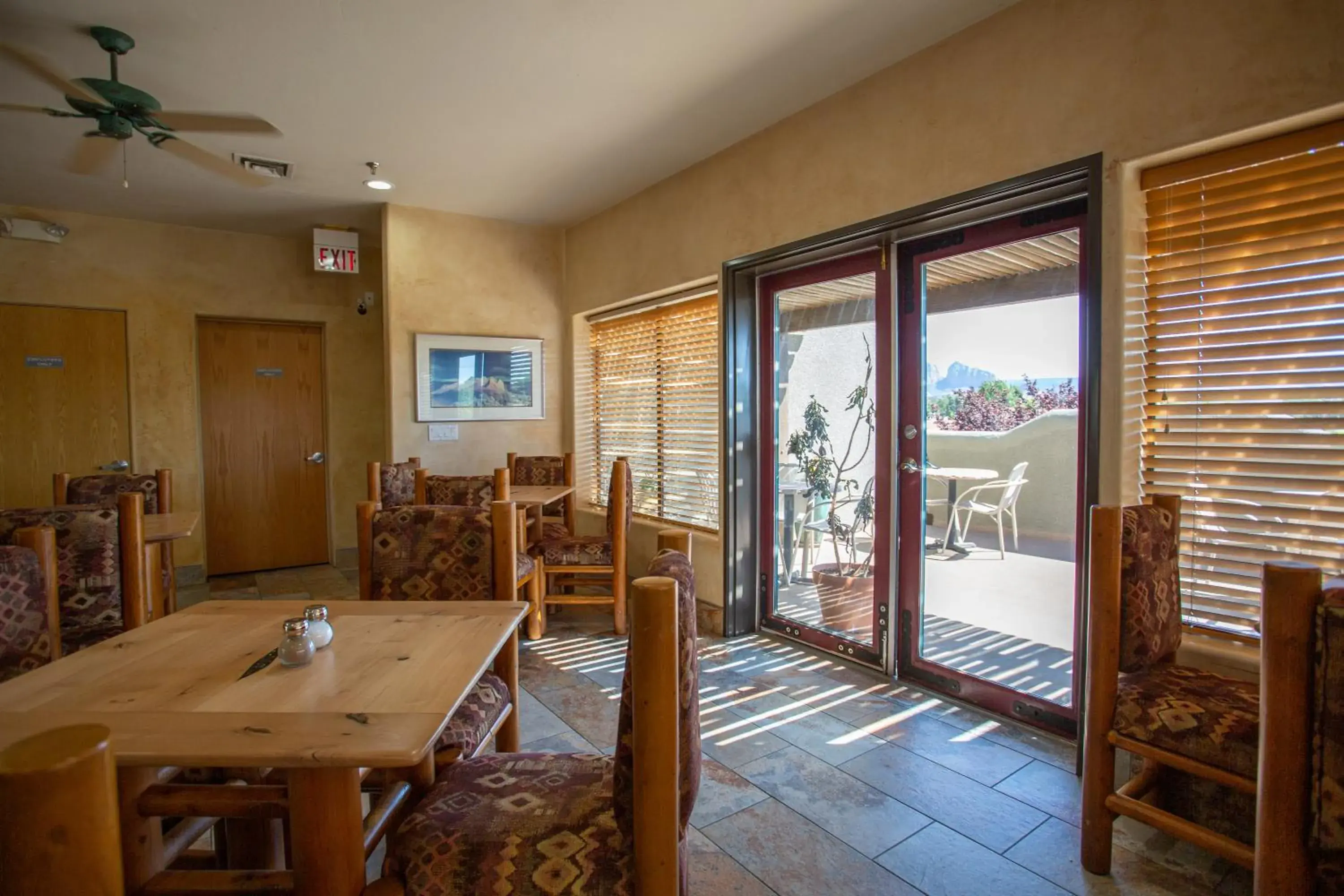 Breakfast in Southwest Inn at Sedona Breakfast in Southwest Inn at Sedona