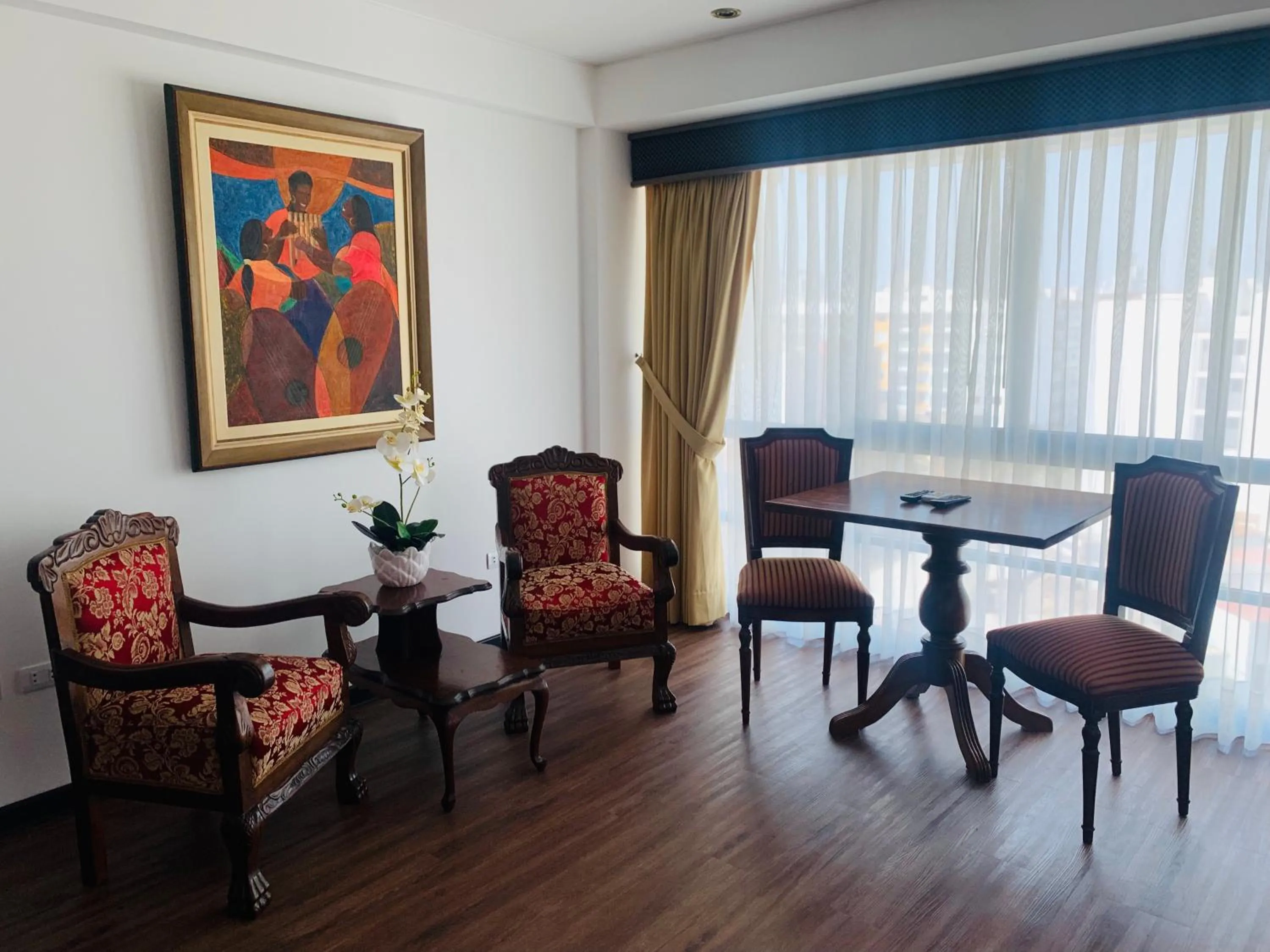 Seating area in Hotel Monte Real